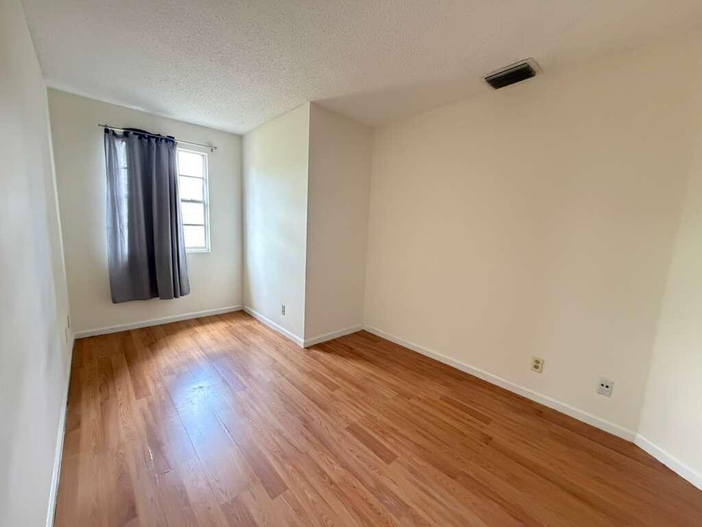 SUGAR POND MANOR OF WELLINGTON - Residential Lease