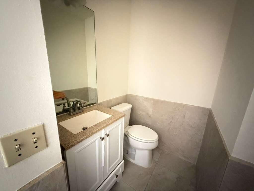 SUGAR POND MANOR OF WELLINGTON - Residential Lease
