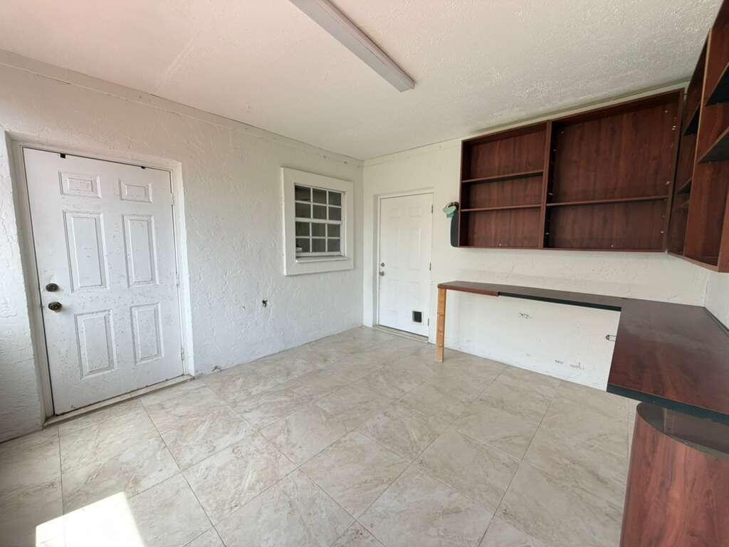 SUGAR POND MANOR OF WELLINGTON - Residential Lease