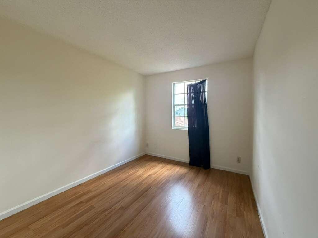 SUGAR POND MANOR OF WELLINGTON - Residential Lease