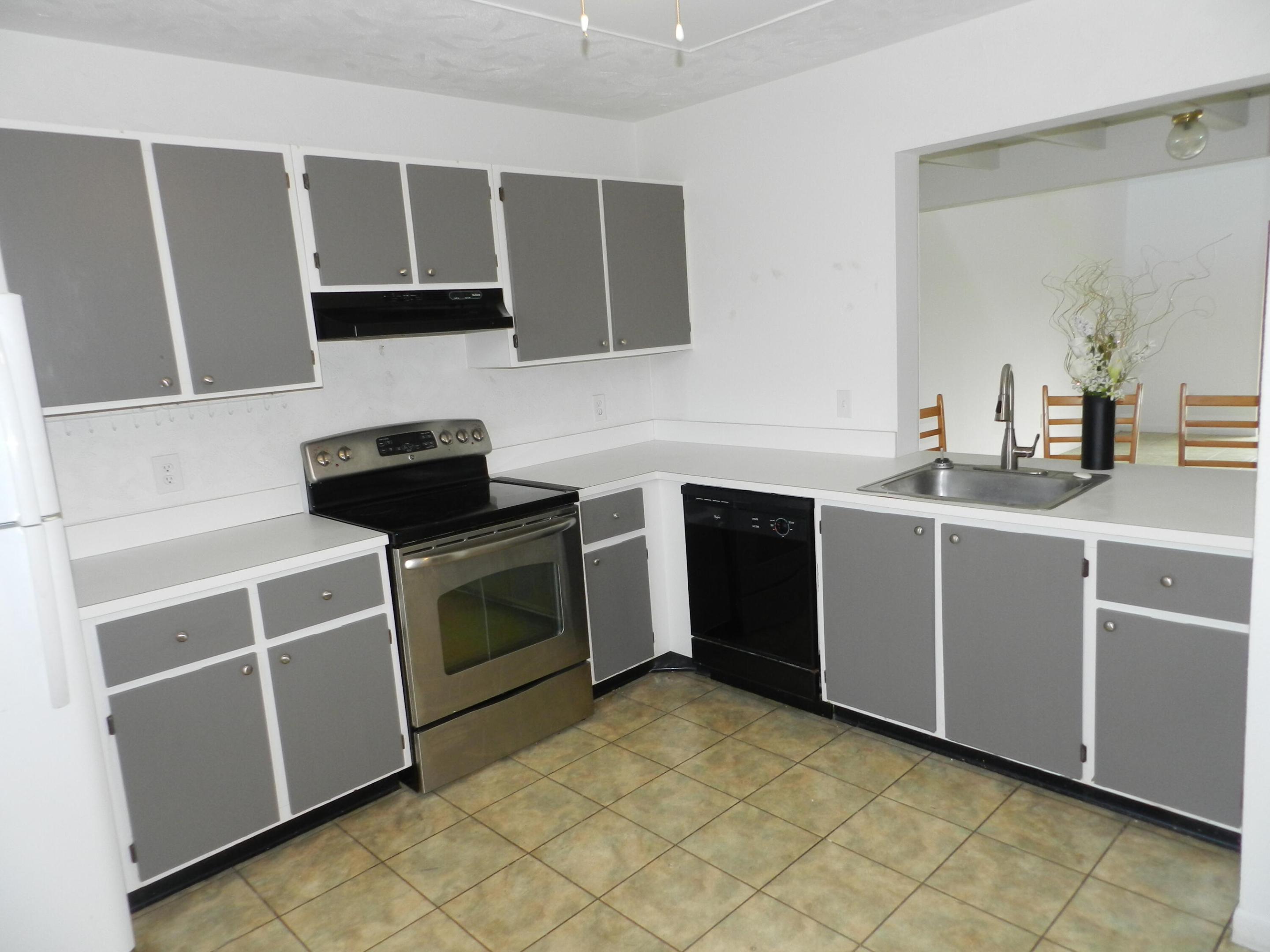 TRAILS AT ROYAL PALM BEACH CONDO - Residential