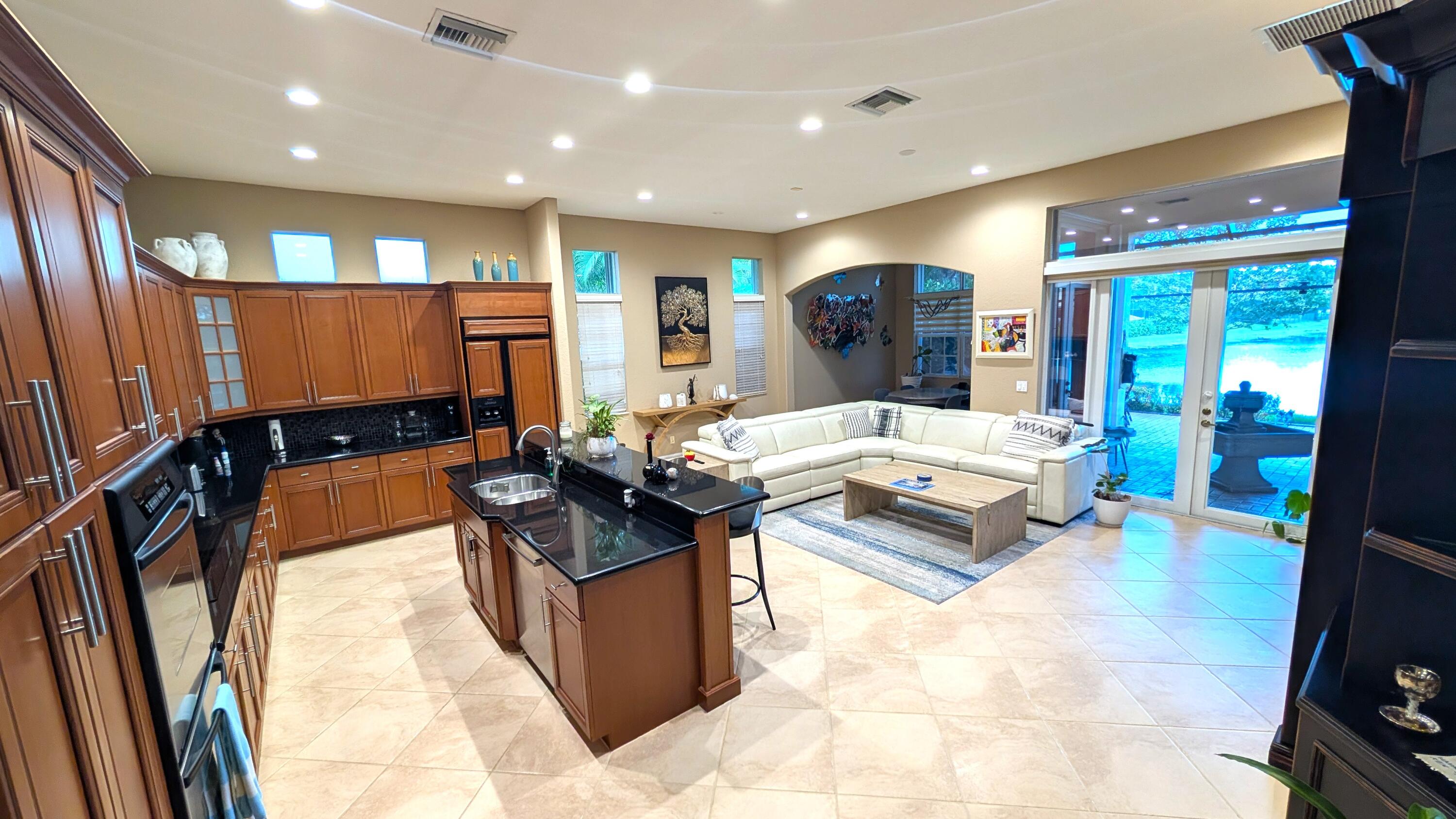 HERON BAY NORTHEAST - Residential
