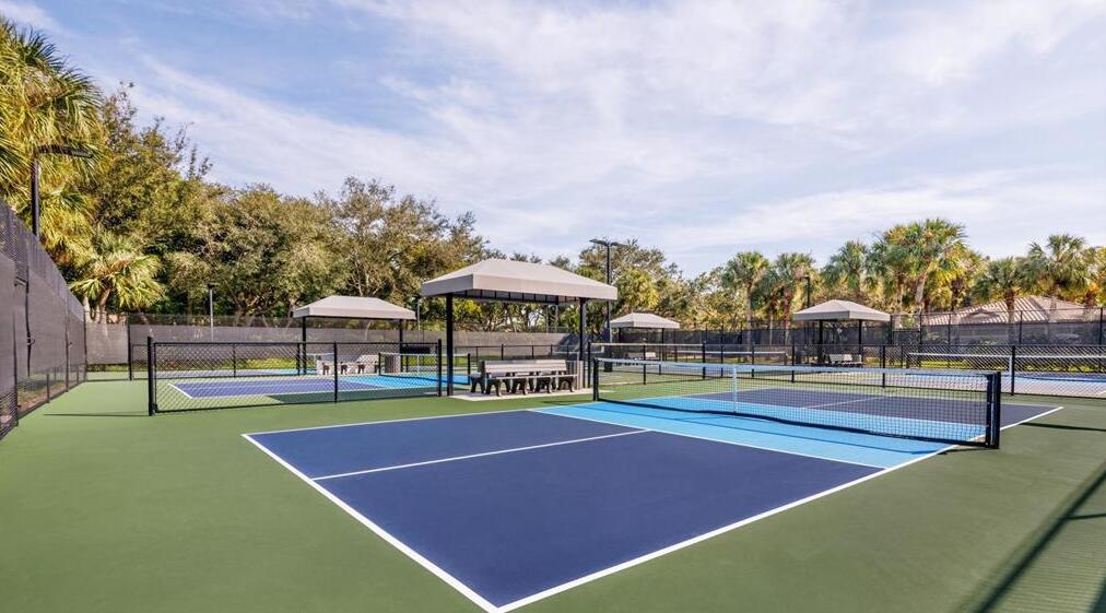 HERON BAY NORTHEAST - Residential