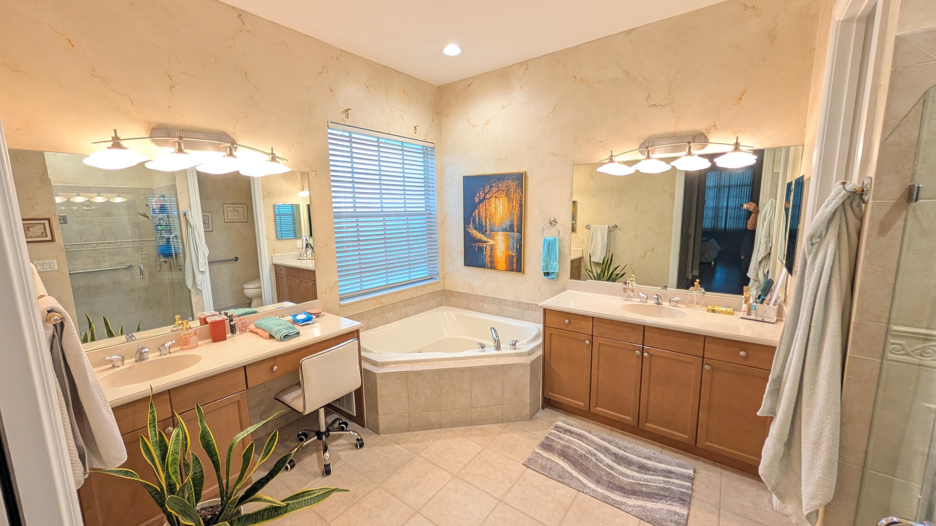 HERON BAY NORTHEAST - Residential