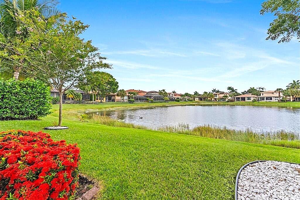 HERON BAY NORTHEAST - Residential