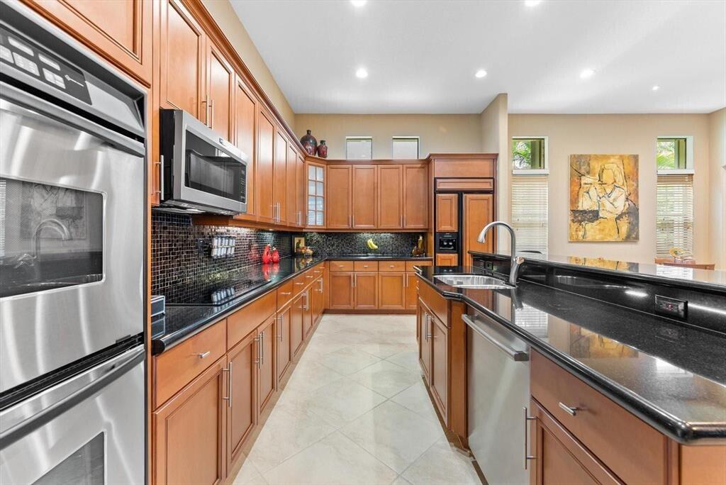 HERON BAY NORTHEAST - Residential