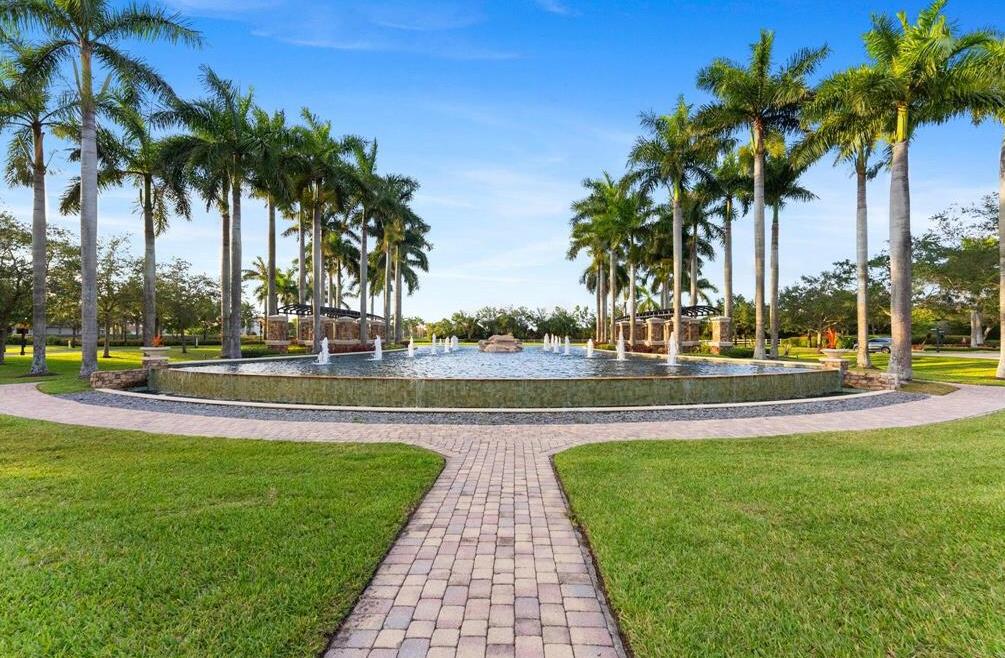HERON BAY NORTHEAST - Residential