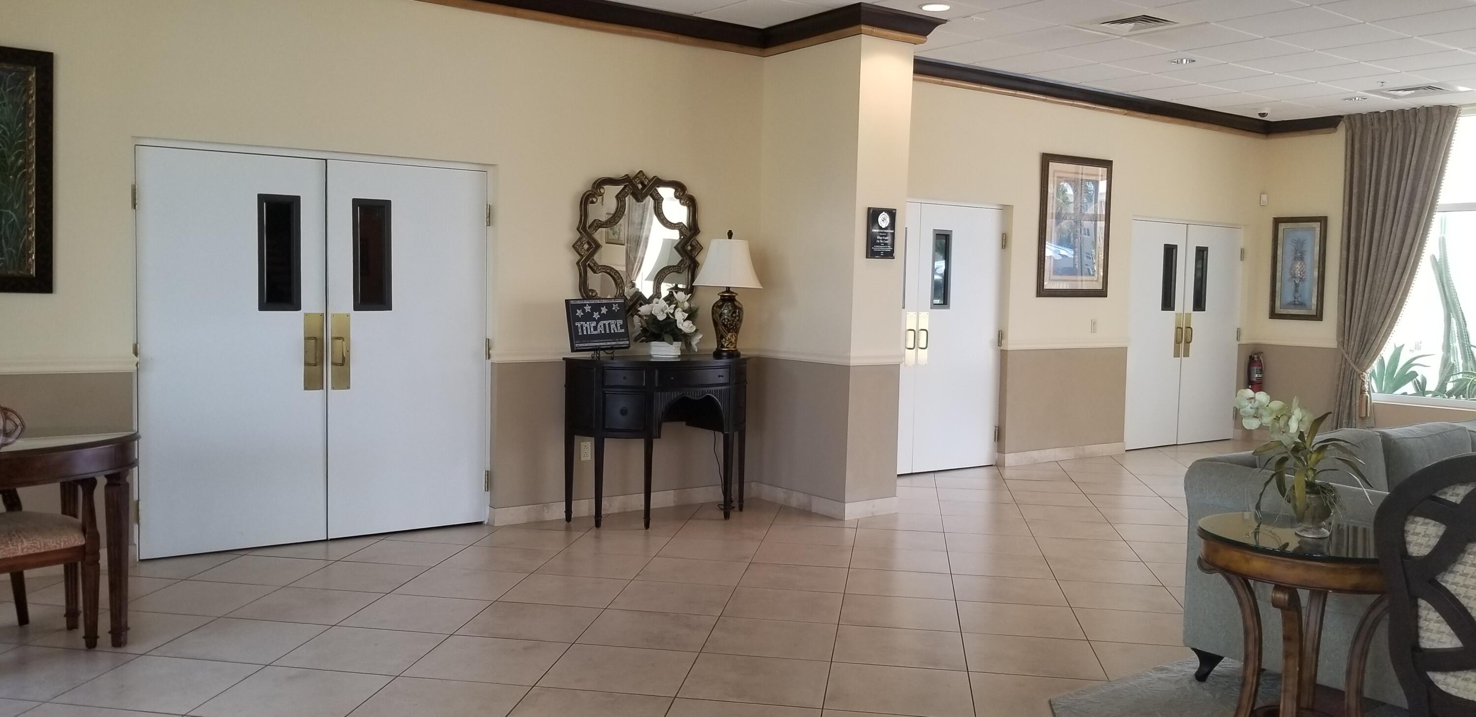 VILLAGE ROYALE FOREST GREEN CONDO - Residential