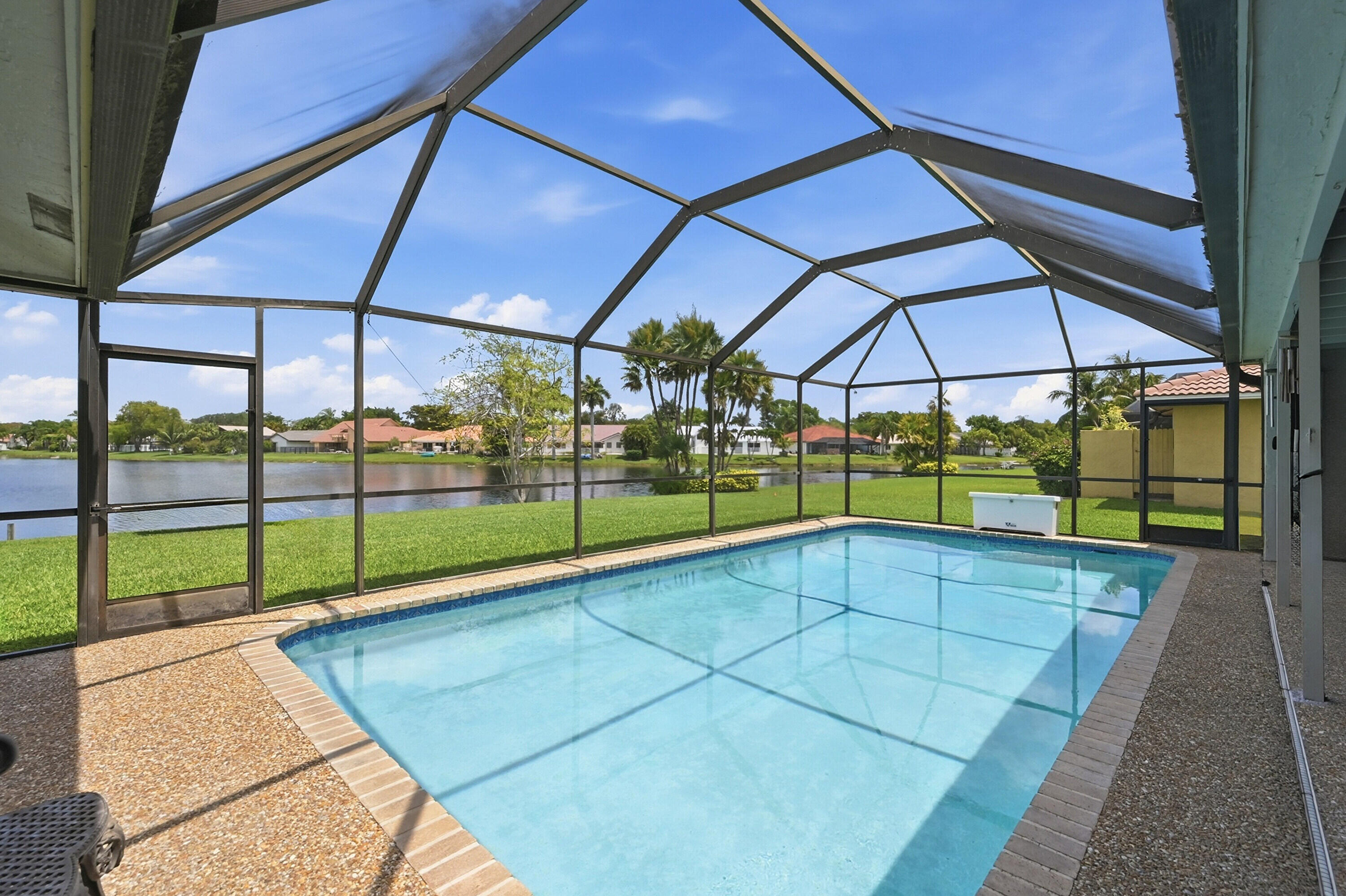 CYPRESS LAKES - Residential