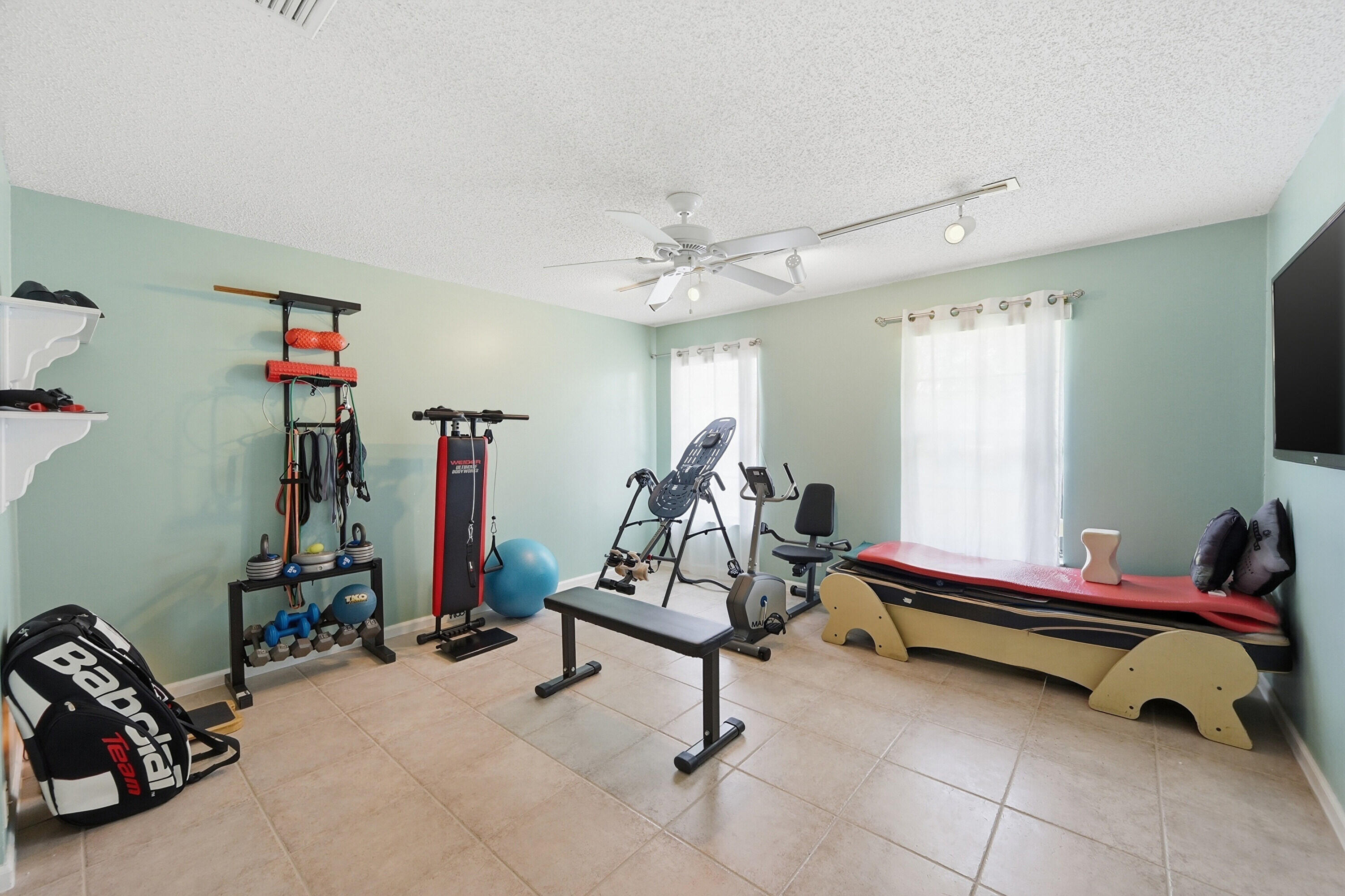 CYPRESS LAKES - Residential
