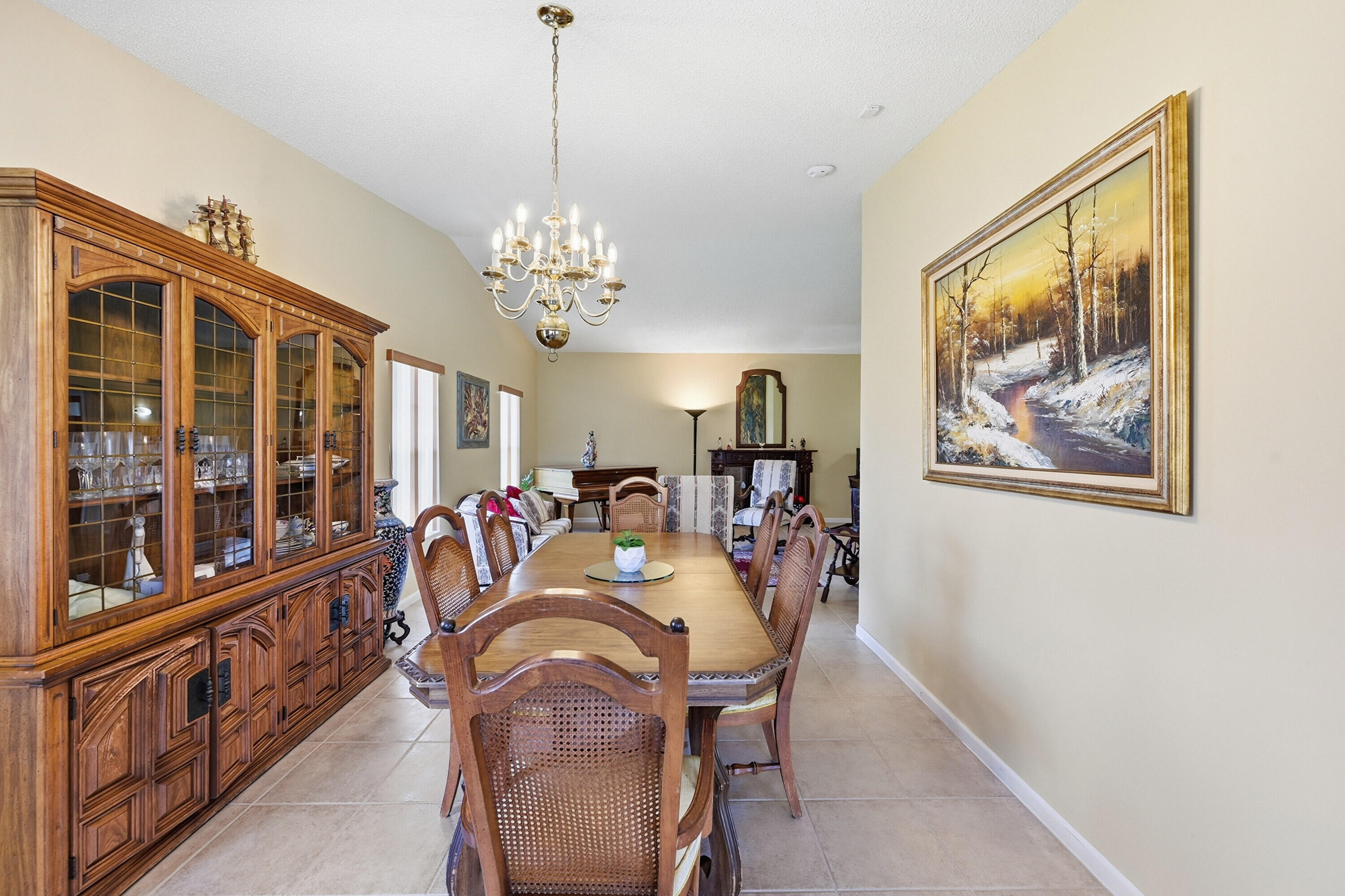 CYPRESS LAKES - Residential