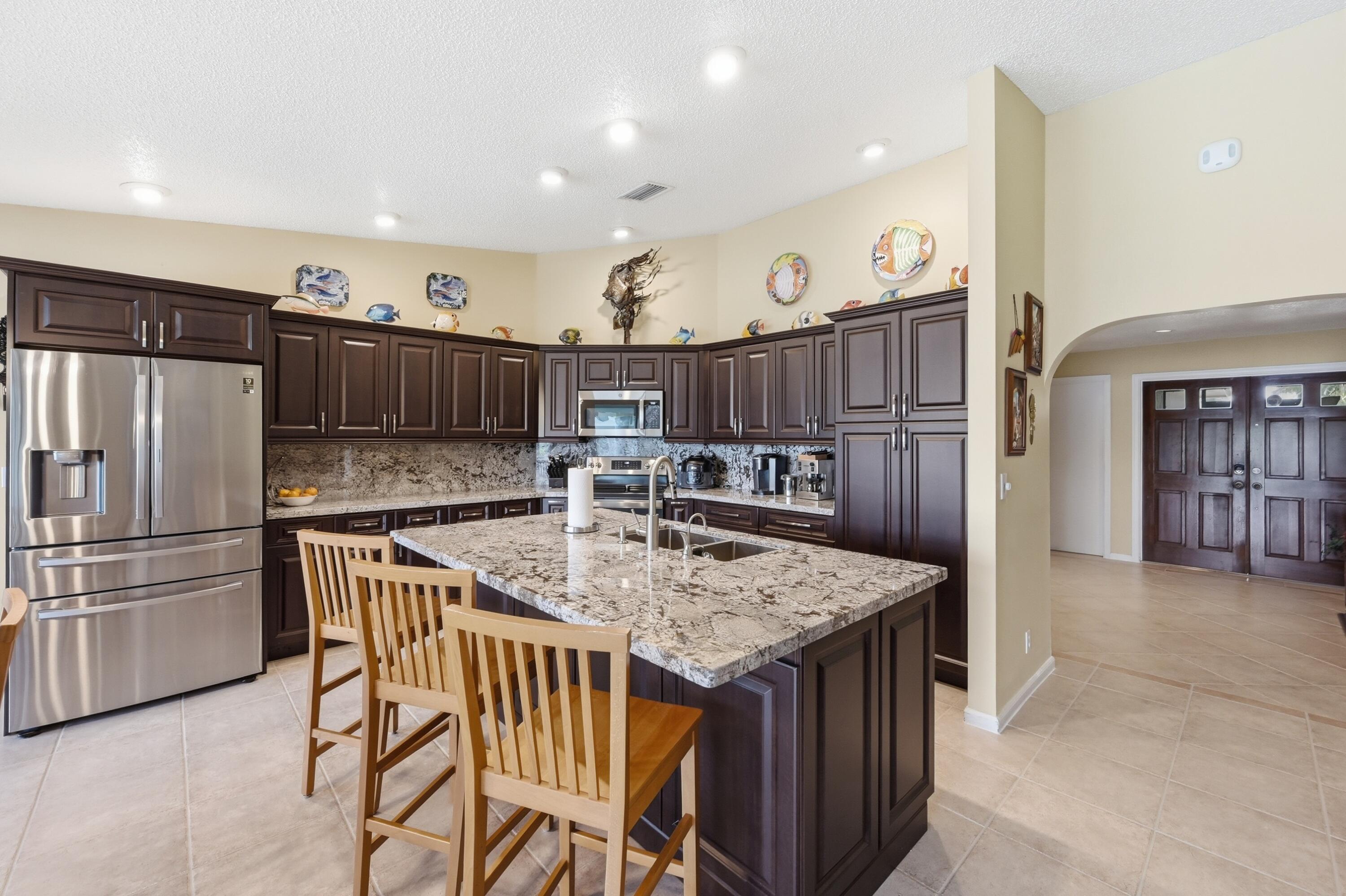 CYPRESS LAKES - Residential