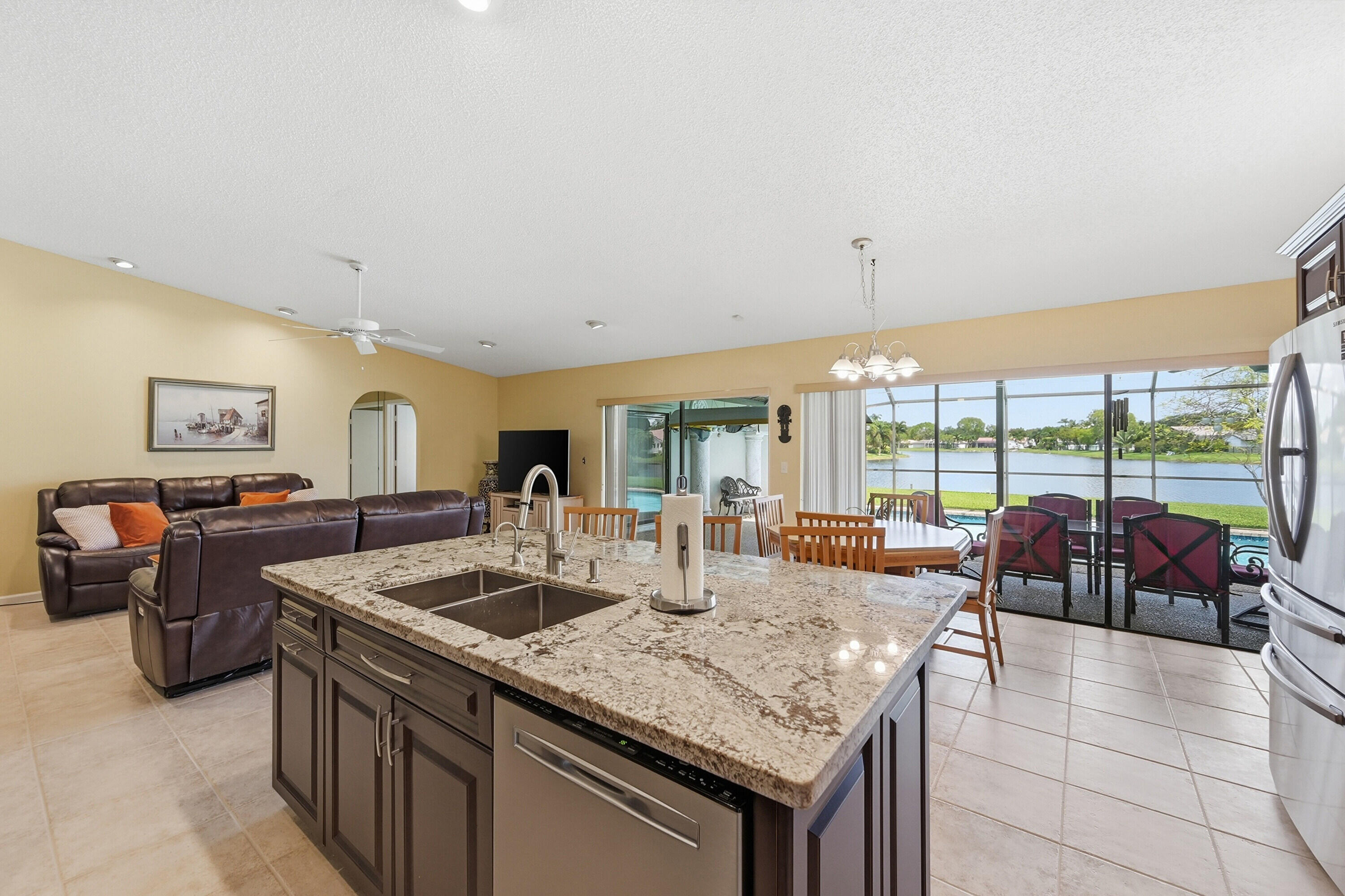 CYPRESS LAKES - Residential