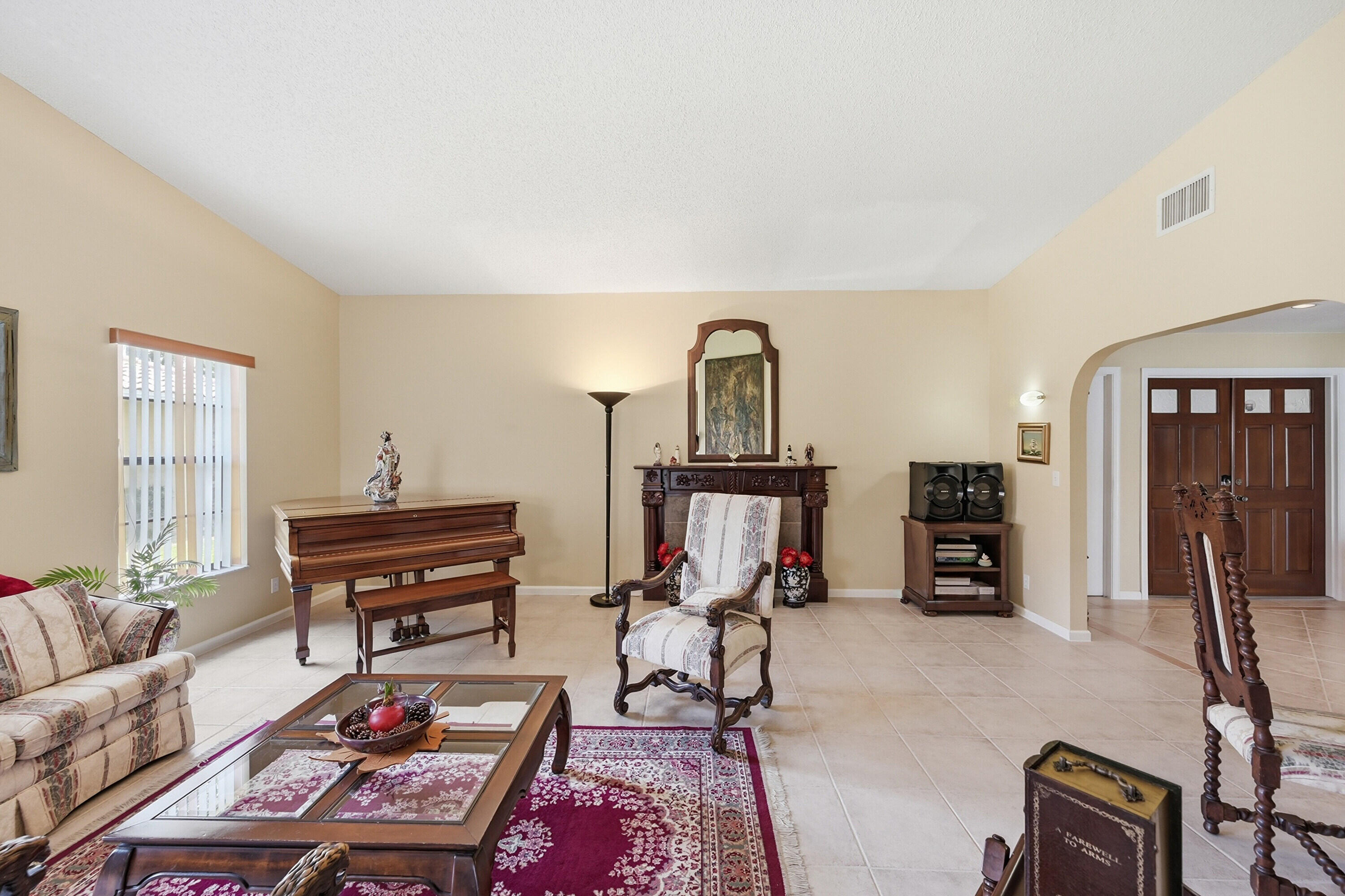 CYPRESS LAKES - Residential