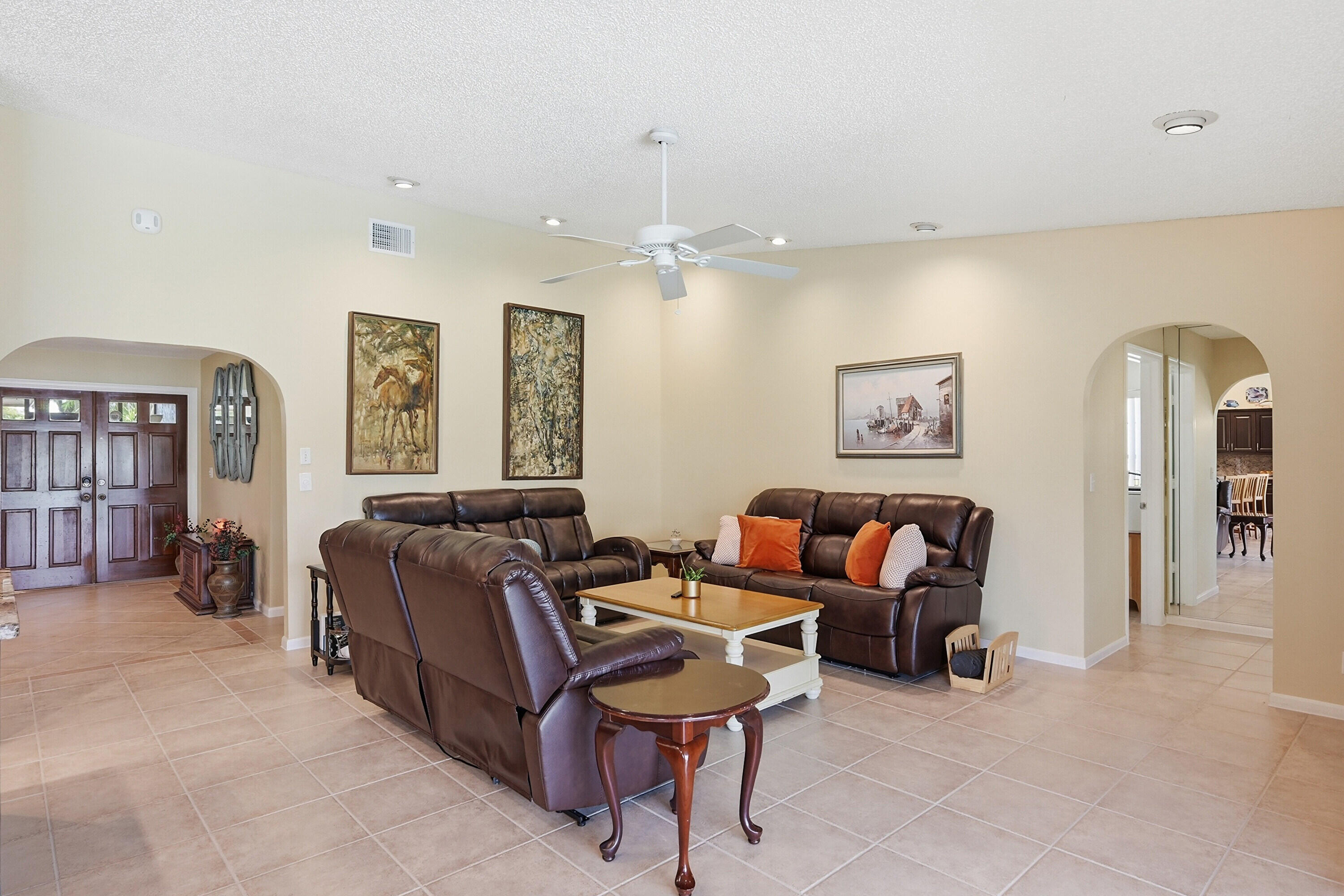 CYPRESS LAKES - Residential