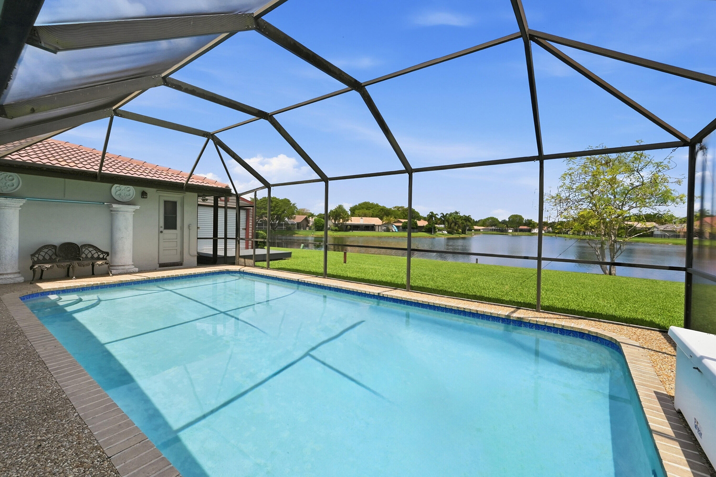 CYPRESS LAKES - Residential