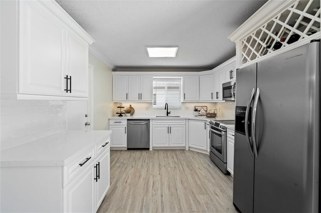 HOLIDAY CITY AT BOCA RATON SEC 5 - Residential Lease