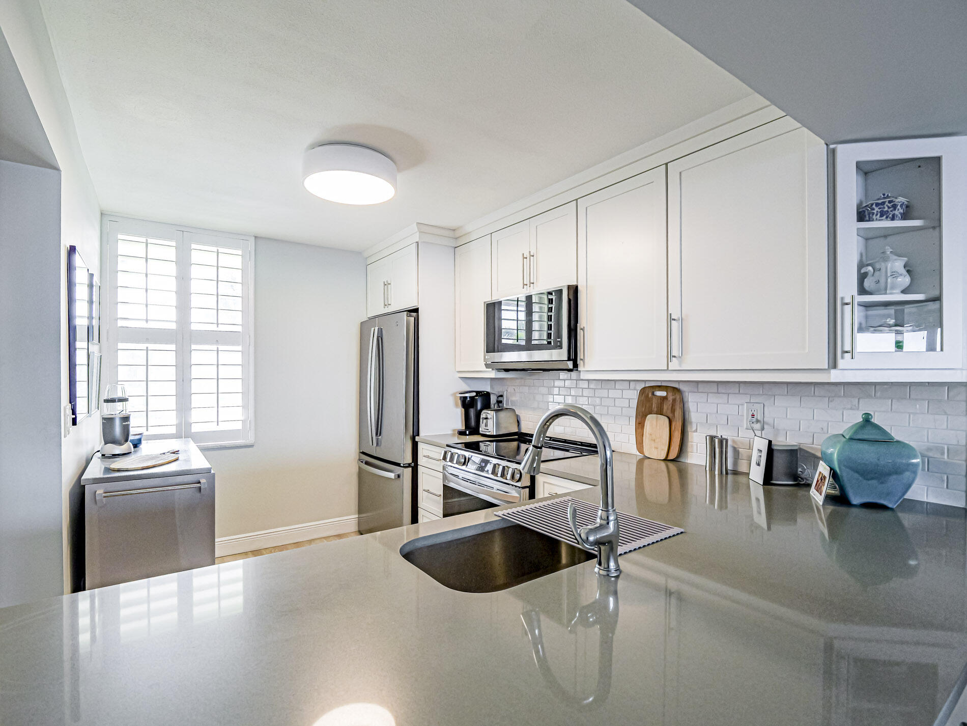CIRCLE BAY YACHT CLUB CONDO - Residential