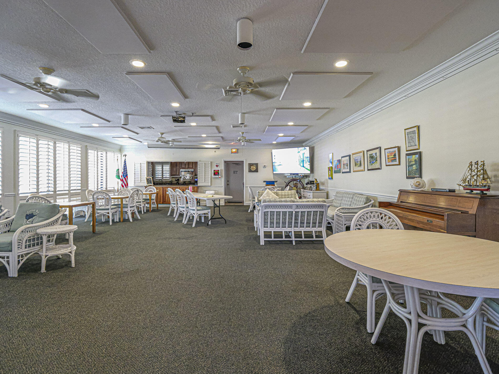 CIRCLE BAY YACHT CLUB CONDO - Residential