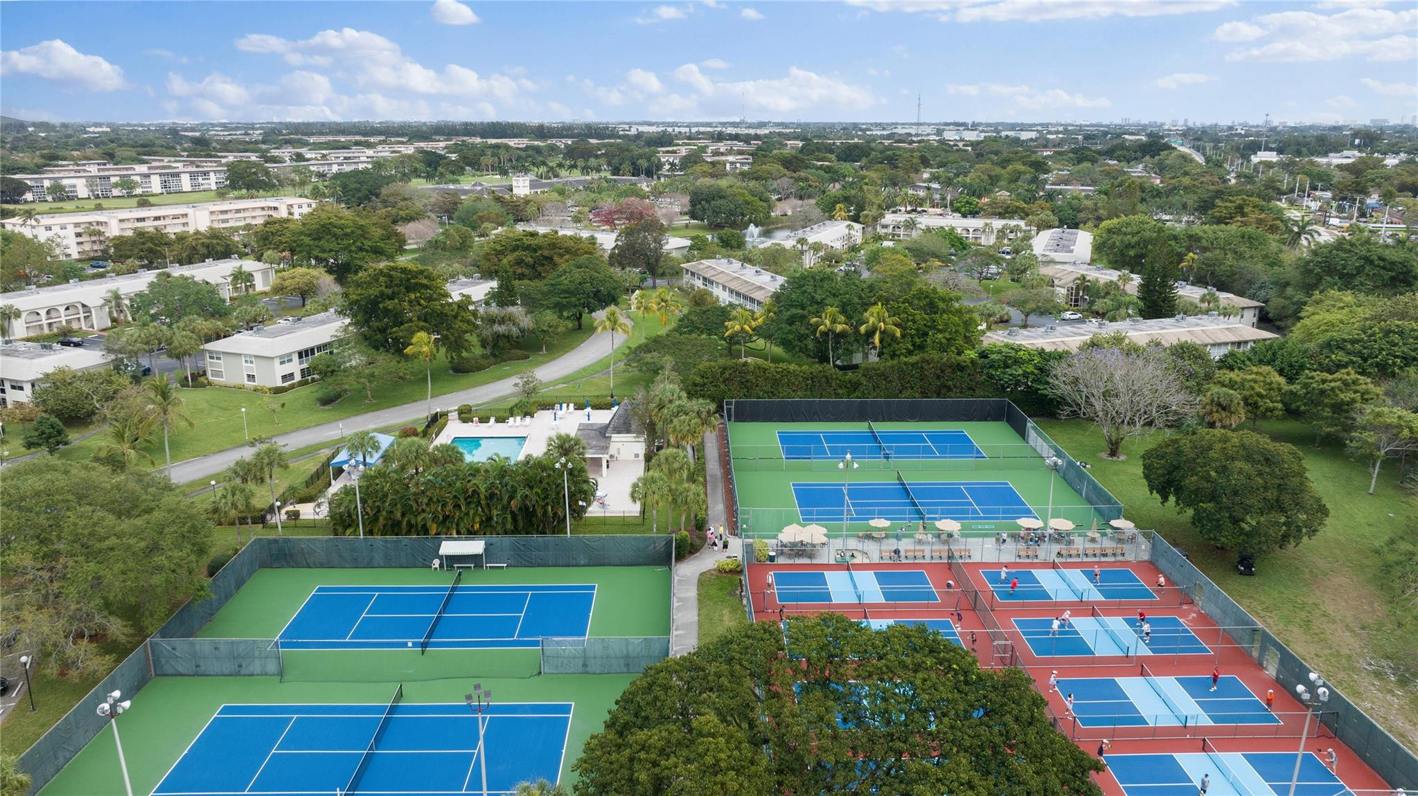 NASSAU VILLAGE WYNMOOR CONDO - Residential