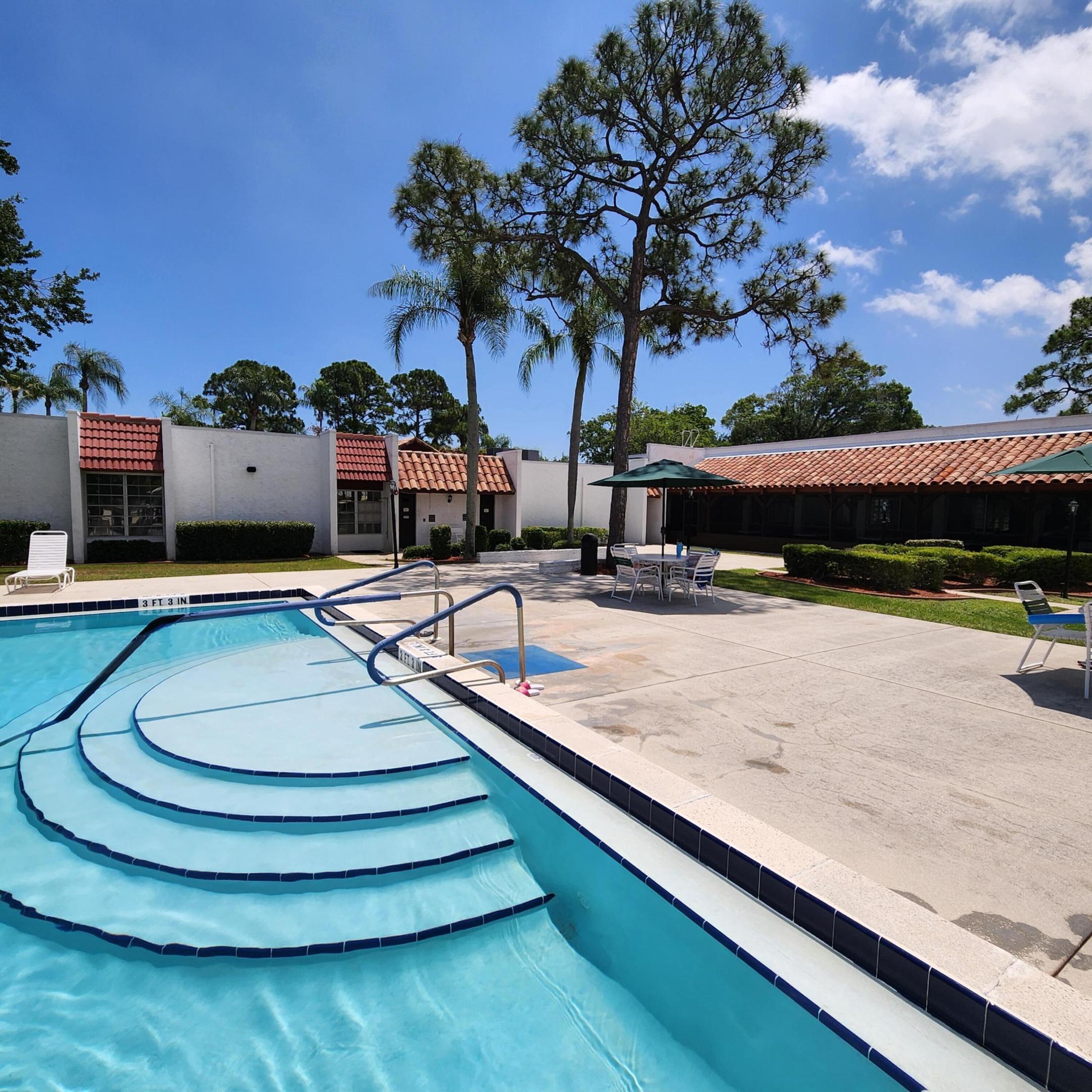 SPANISH LAKES ONE LEASEHOLD ESTATES - Residential