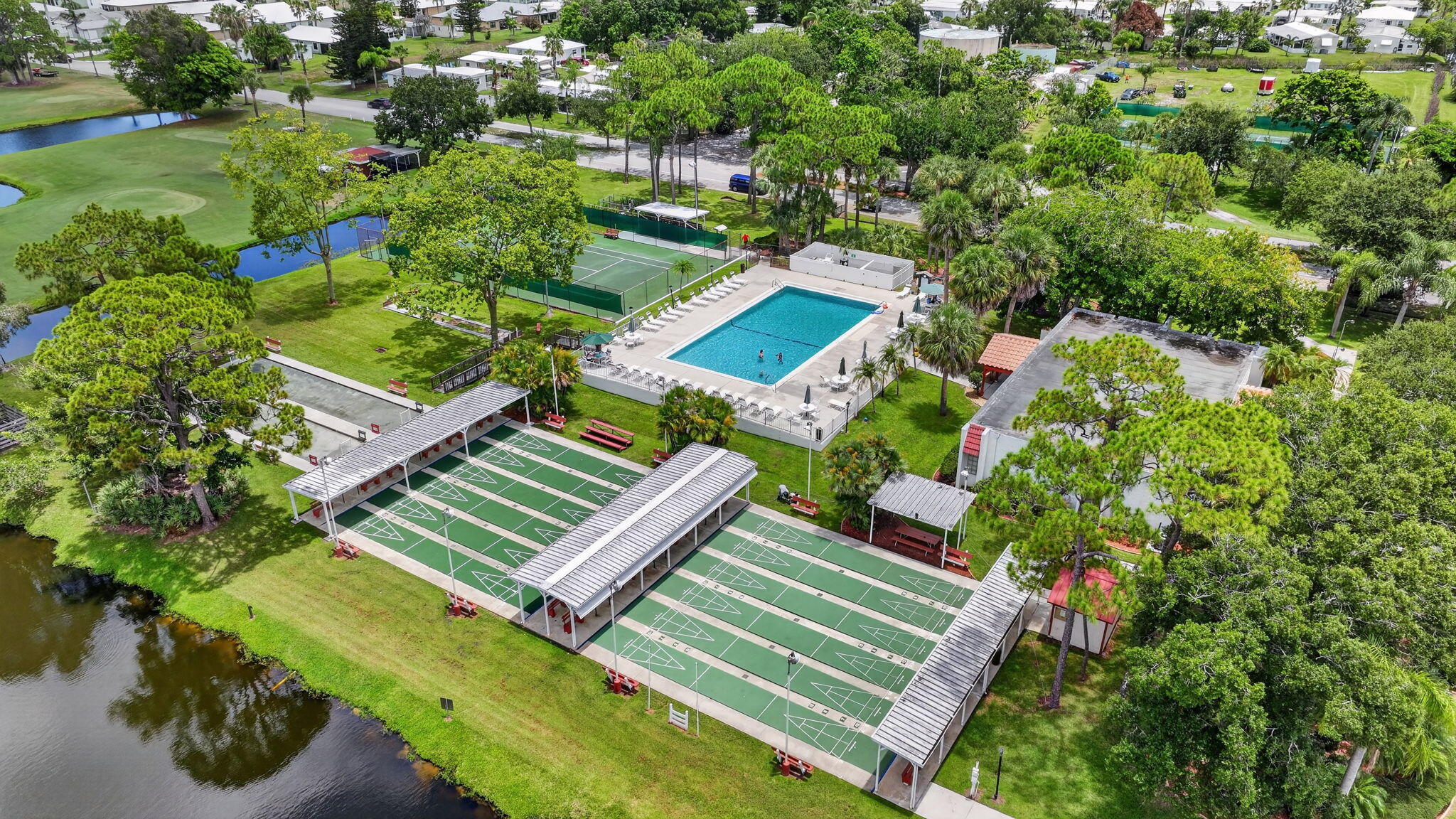 SPANISH LAKES ONE LEASEHOLD ESTATES - Residential