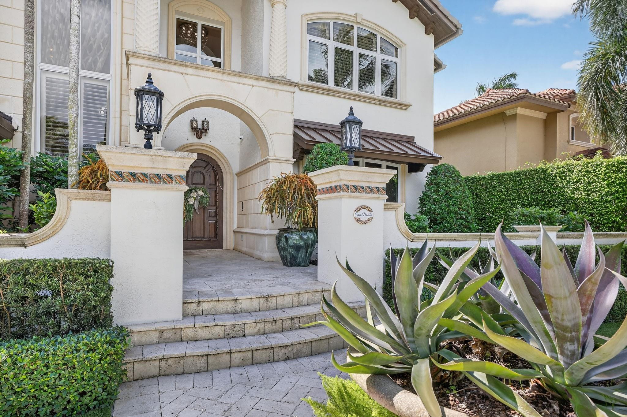 Lauderdale Isles - Residential