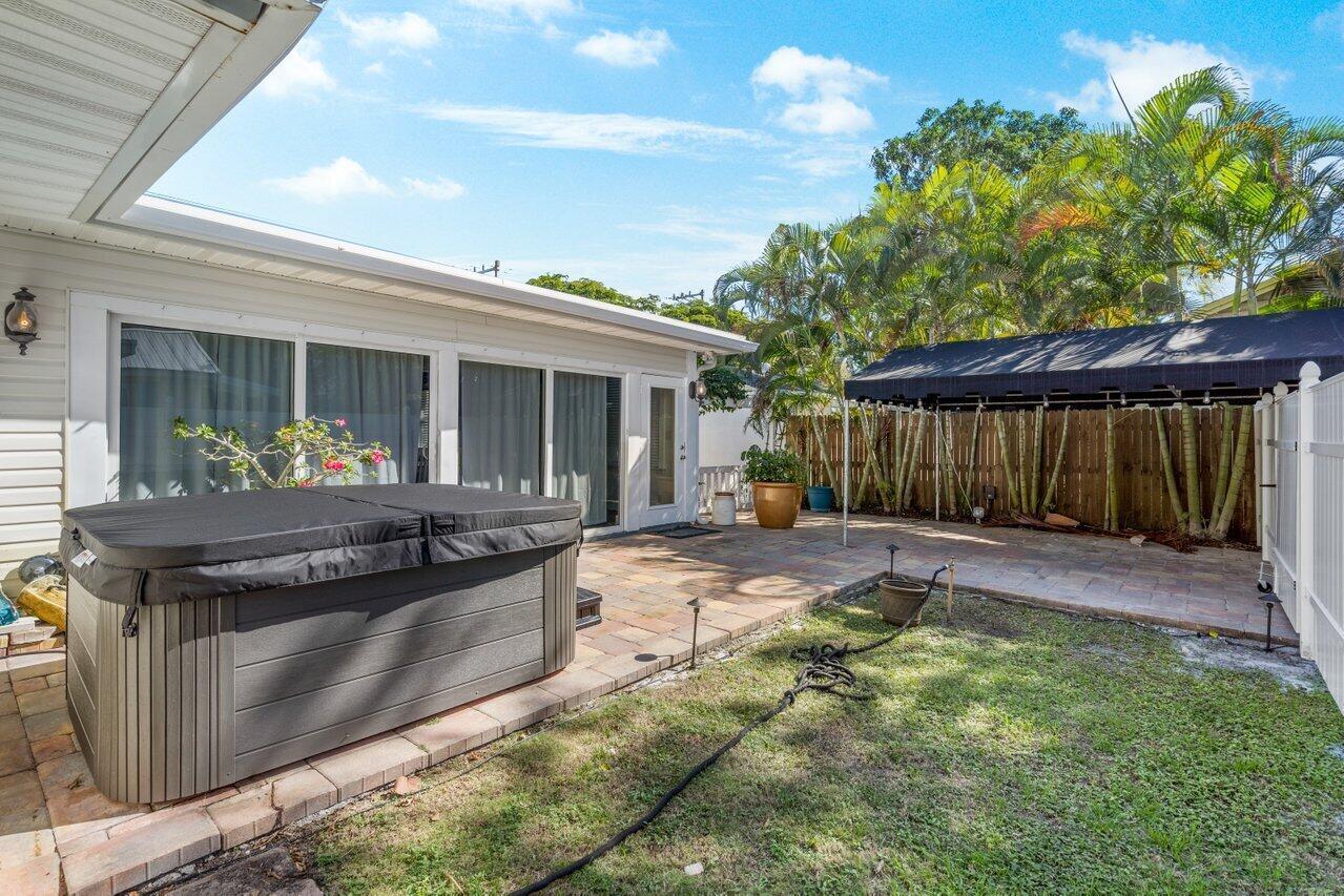 DELRAY TOWN OF - Residential Income