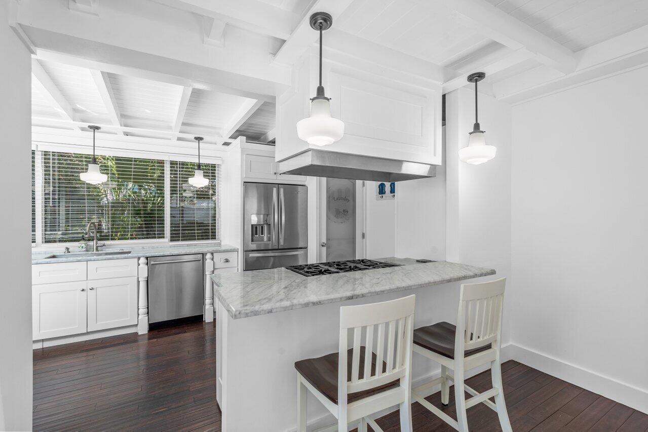 DELRAY TOWN OF - Residential Income