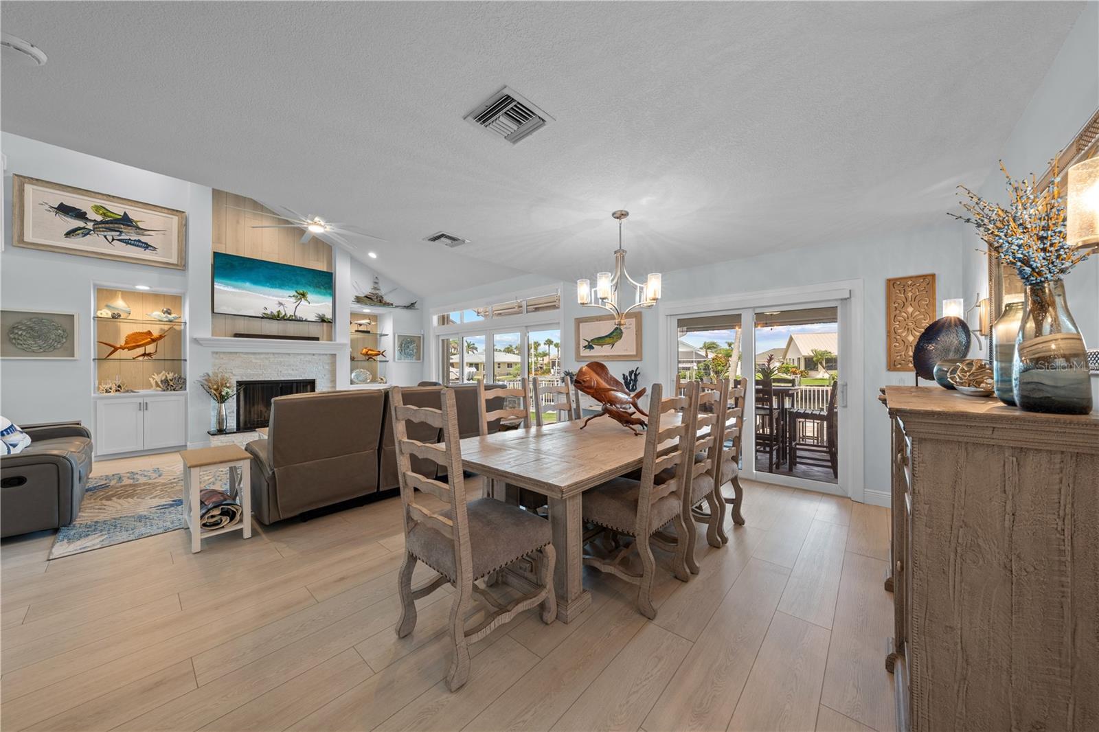 QUEEN'S COVE UNIT 1 - Residential