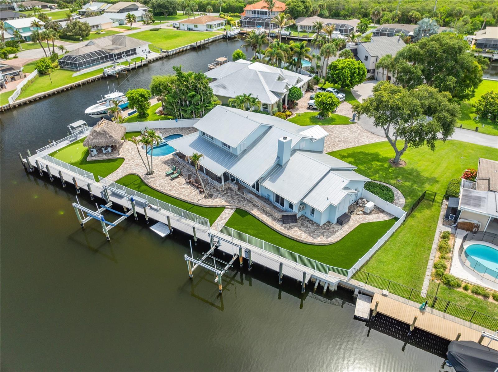 QUEEN'S COVE UNIT 1 - Residential