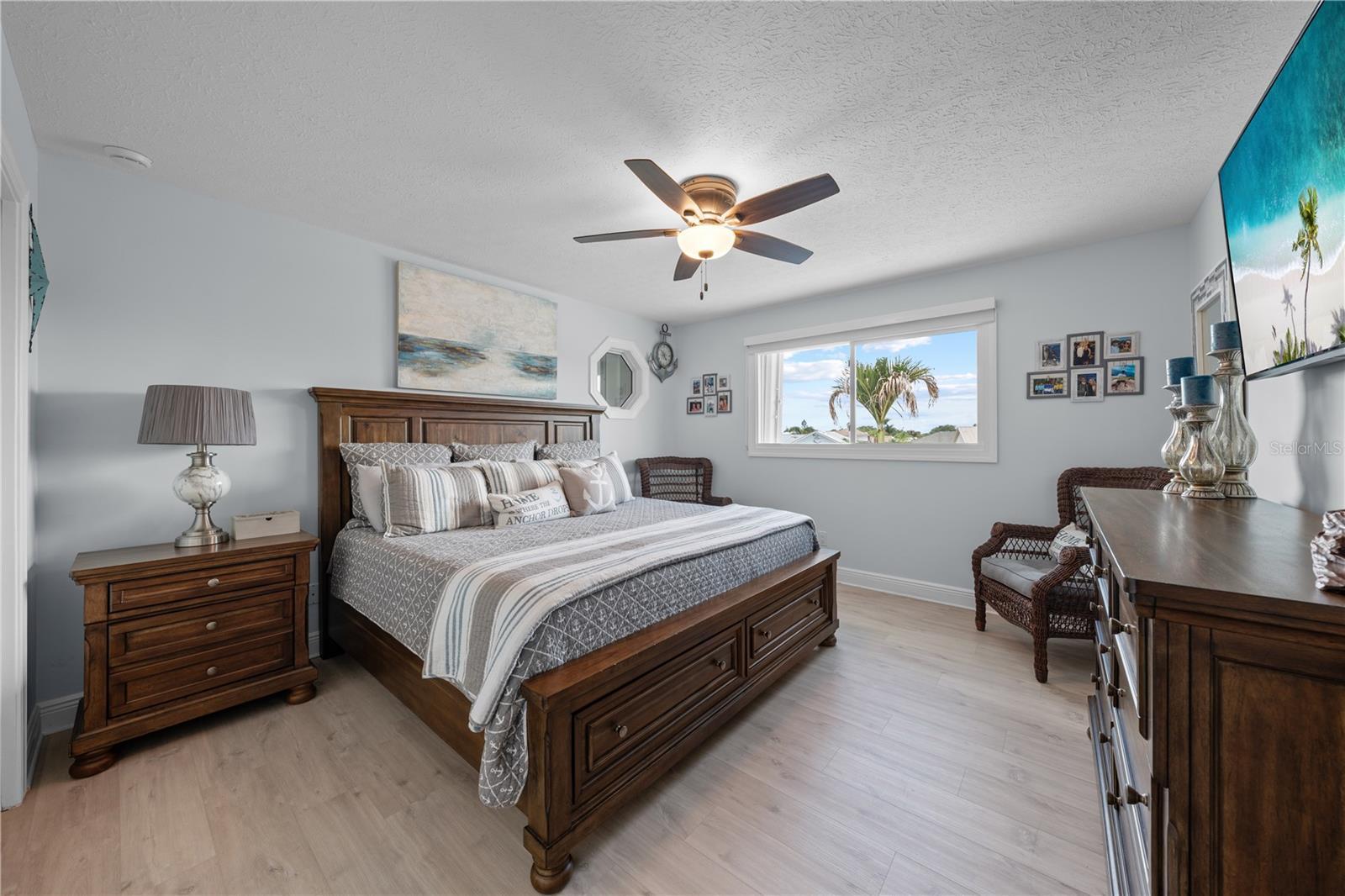 QUEEN'S COVE UNIT 1 - Residential