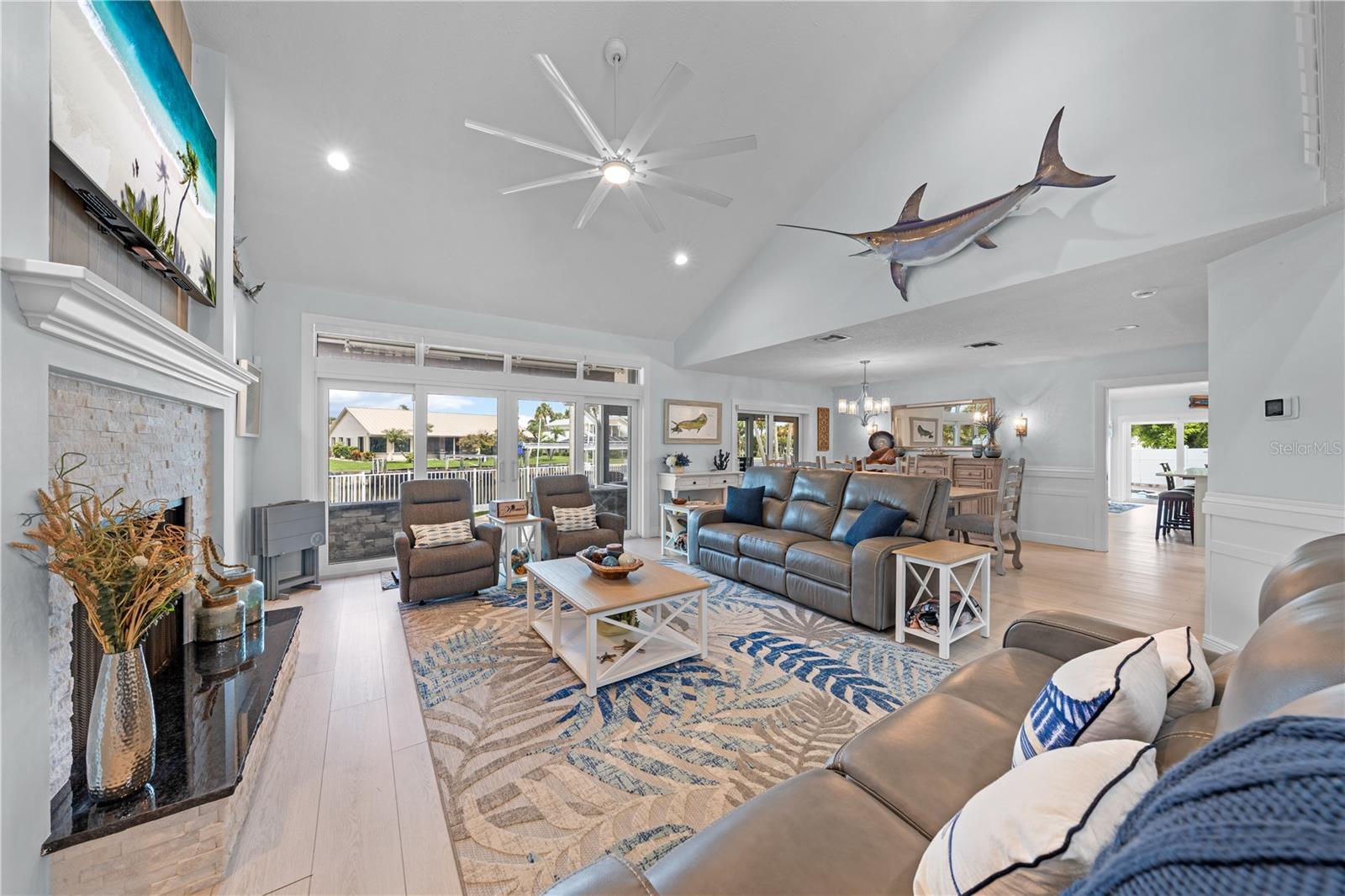 QUEEN'S COVE UNIT 1 - Residential