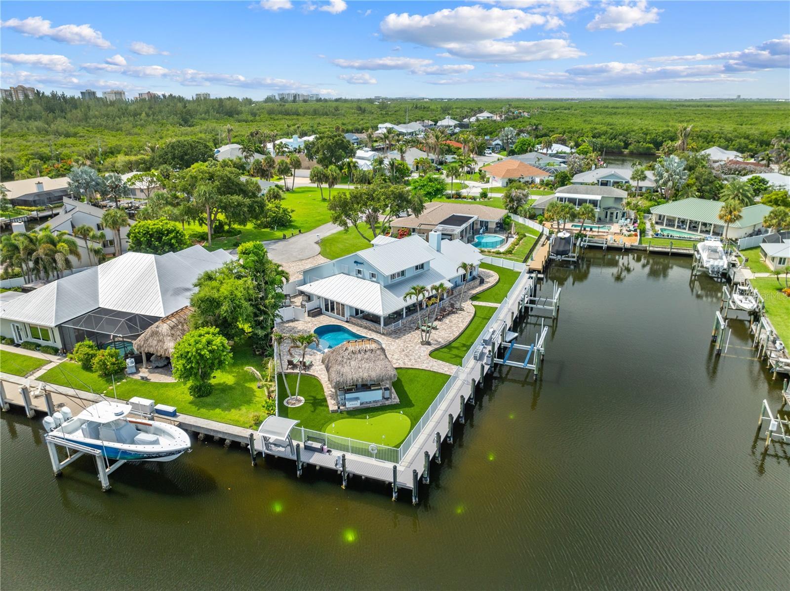 QUEEN'S COVE UNIT 1 - Residential