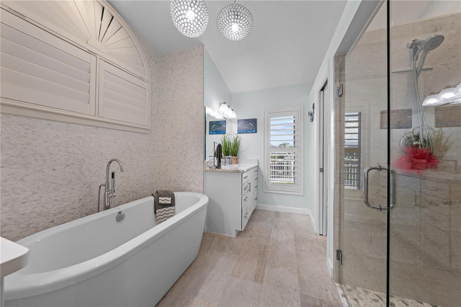 QUEEN'S COVE UNIT 1 - Residential