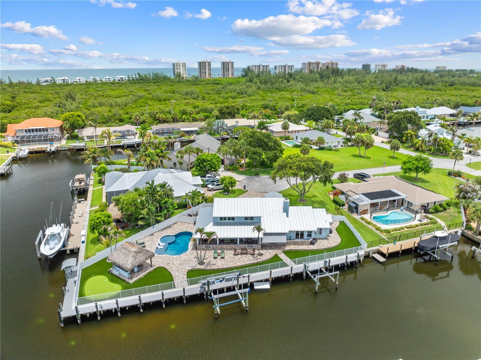 QUEEN'S COVE UNIT 1 - Residential