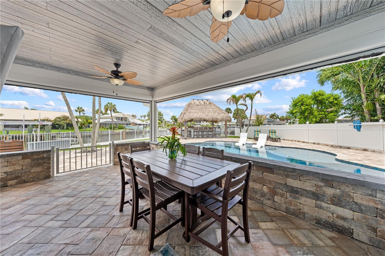 QUEEN'S COVE UNIT 1 - Residential