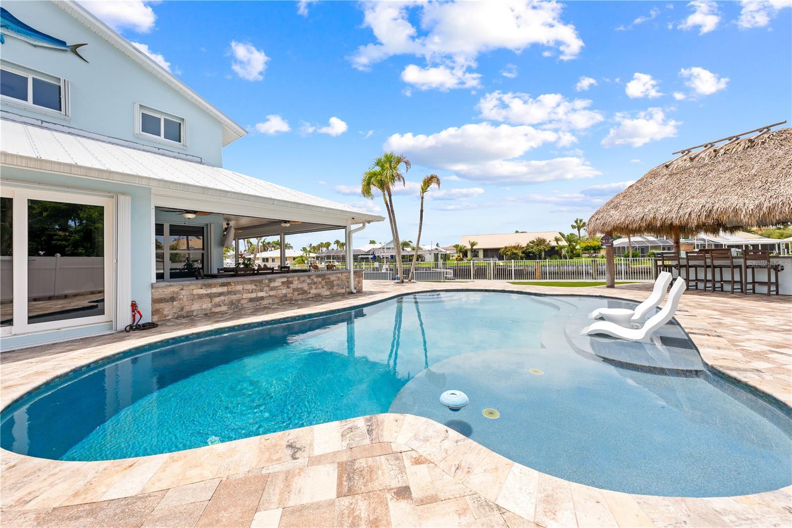 QUEEN'S COVE UNIT 1 - Residential