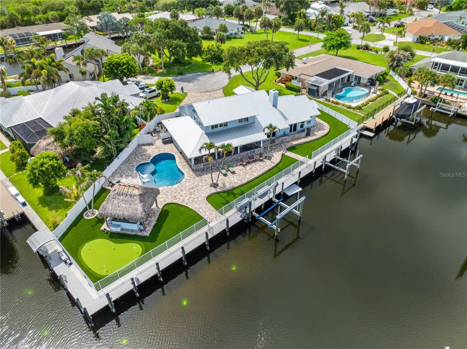 QUEEN'S COVE UNIT 1 - Residential