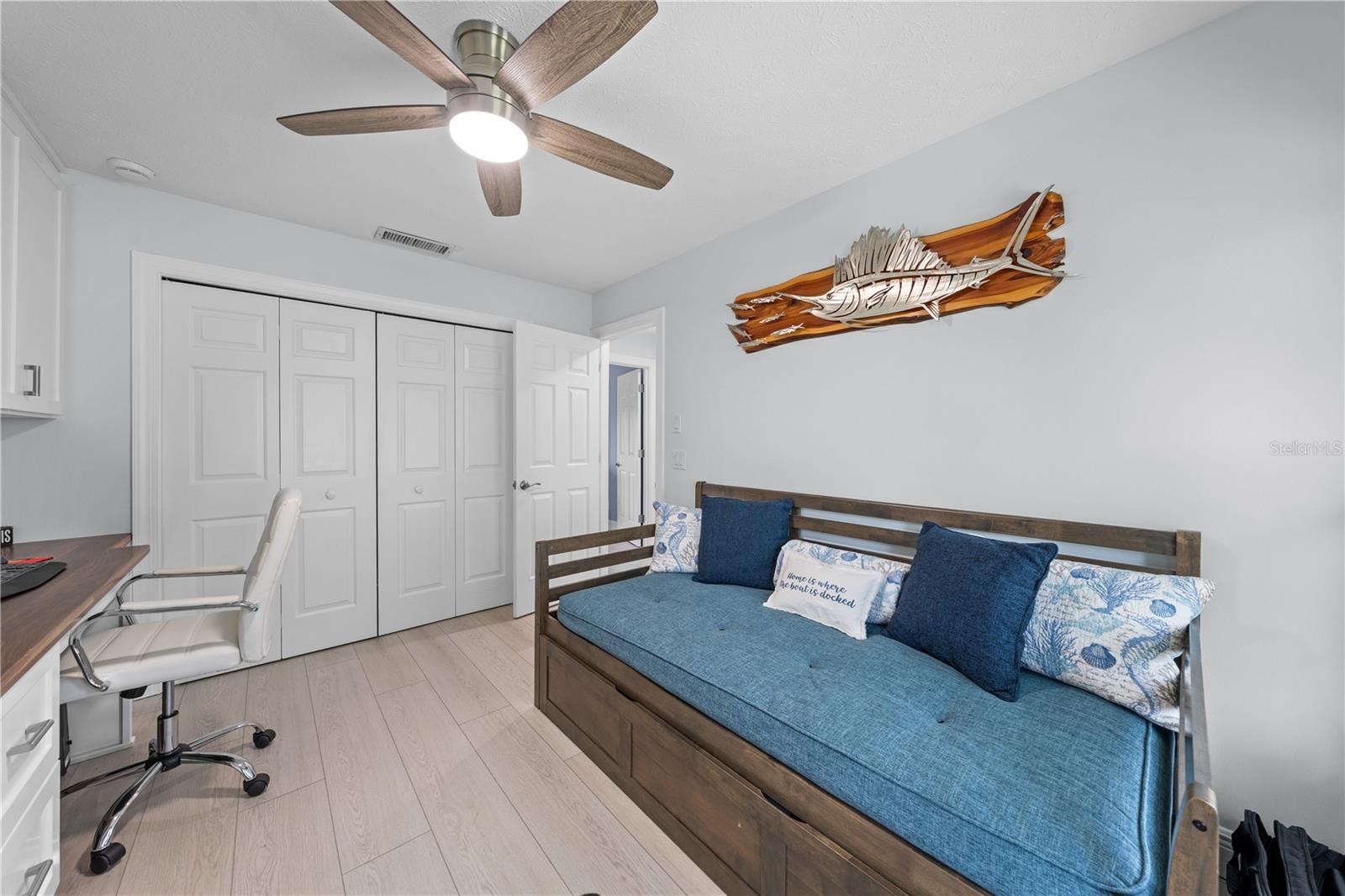QUEEN'S COVE UNIT 1 - Residential