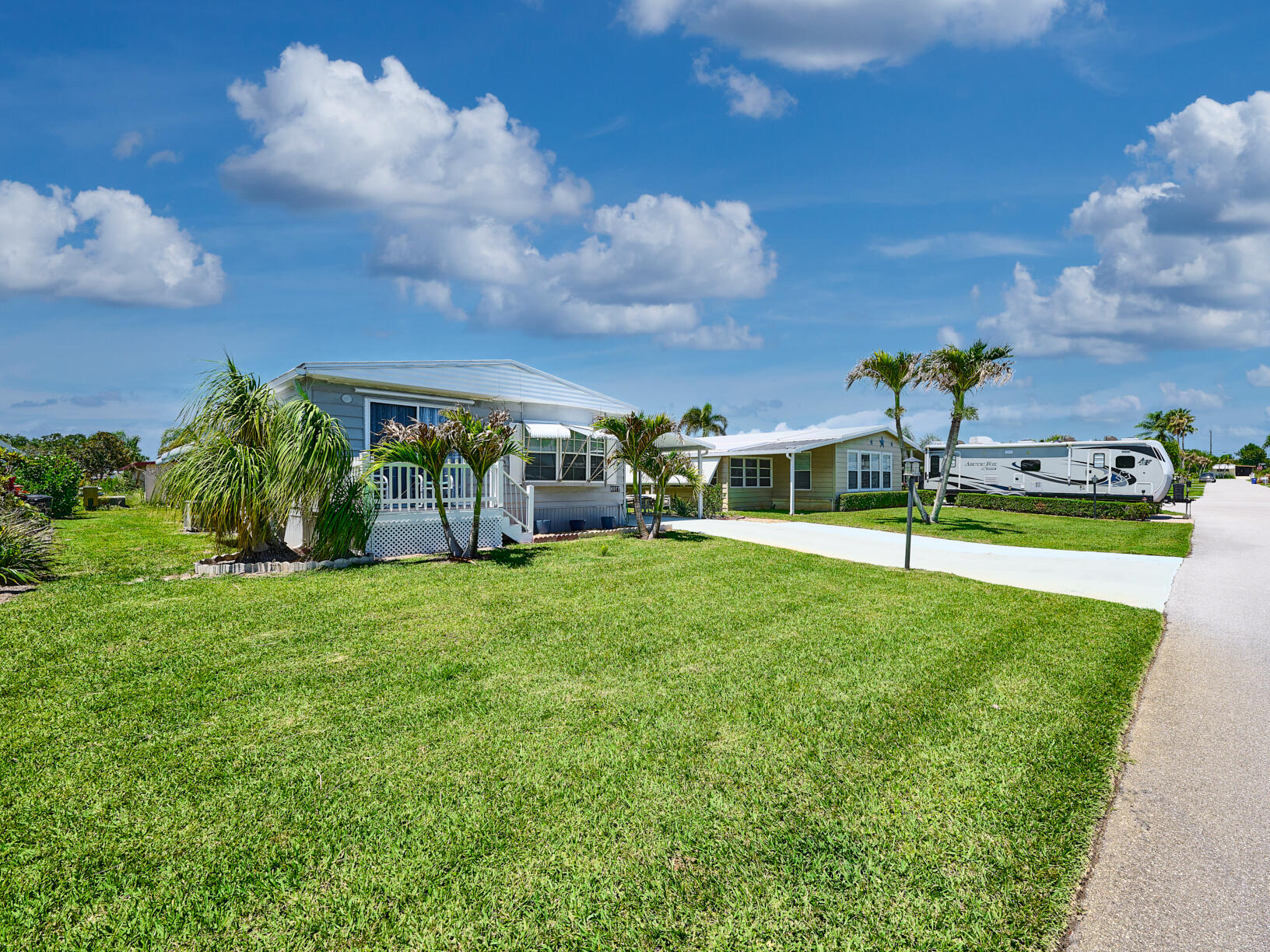 CAMBRIDGE AT HERITAGE RIDGE - Residential