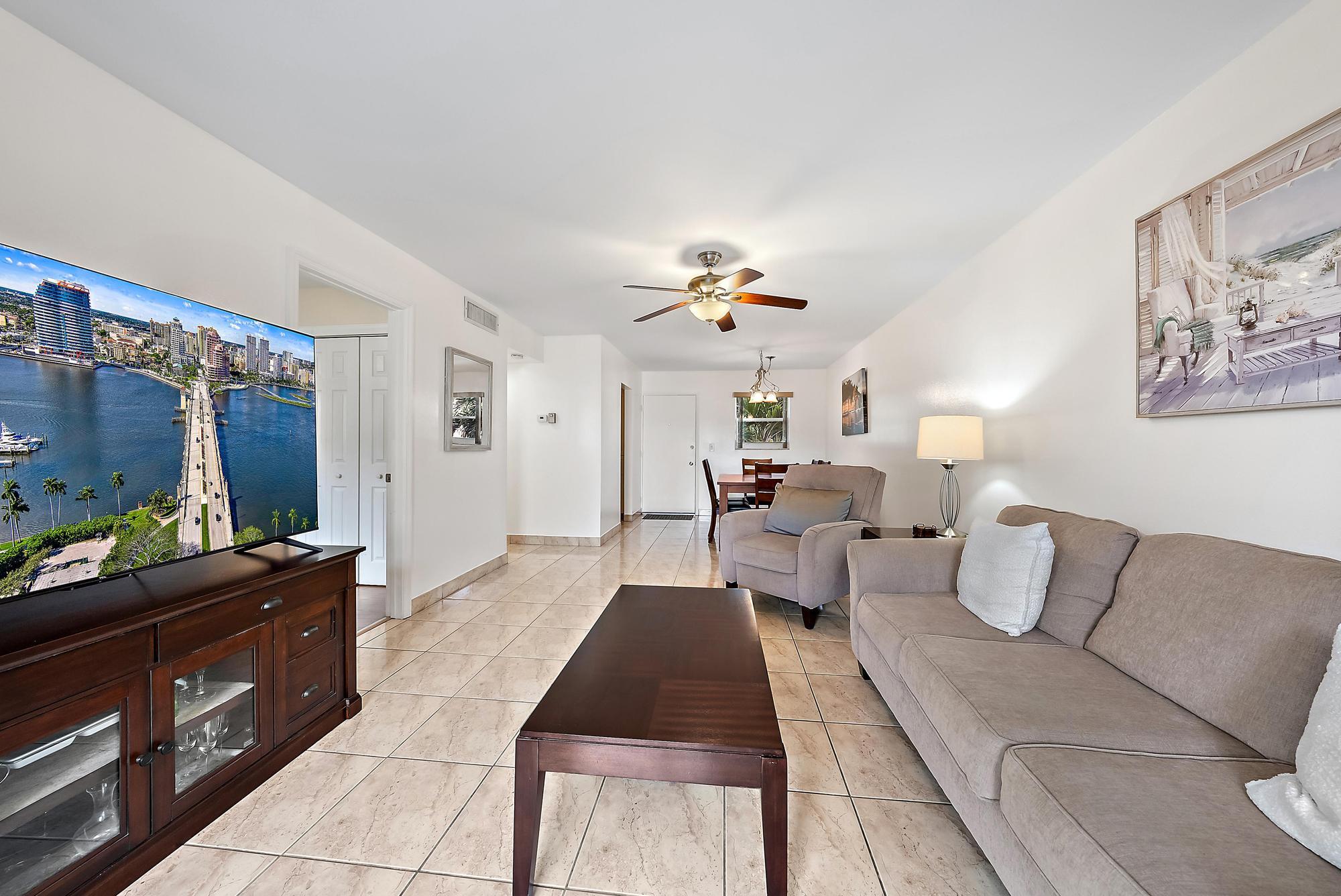 LAKESIDE VILLAGE CONDO 7 - Residential