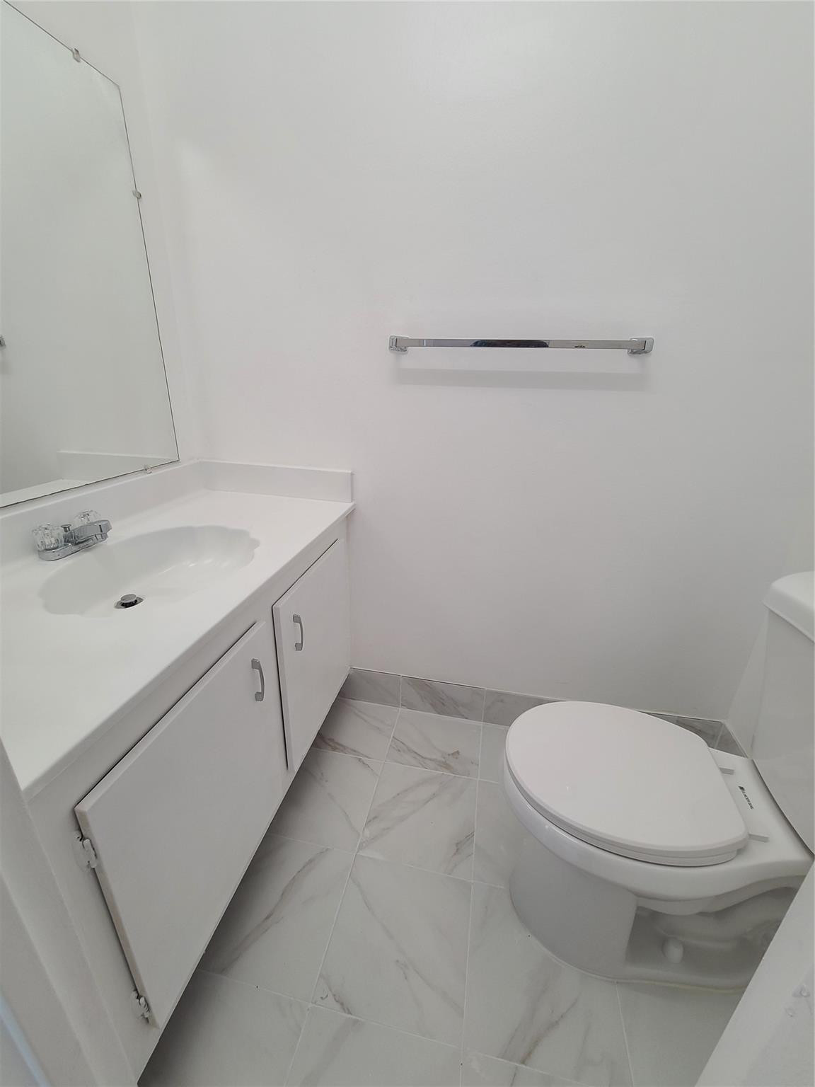 COURTYARDS OF BROWARD CONDO - Residential