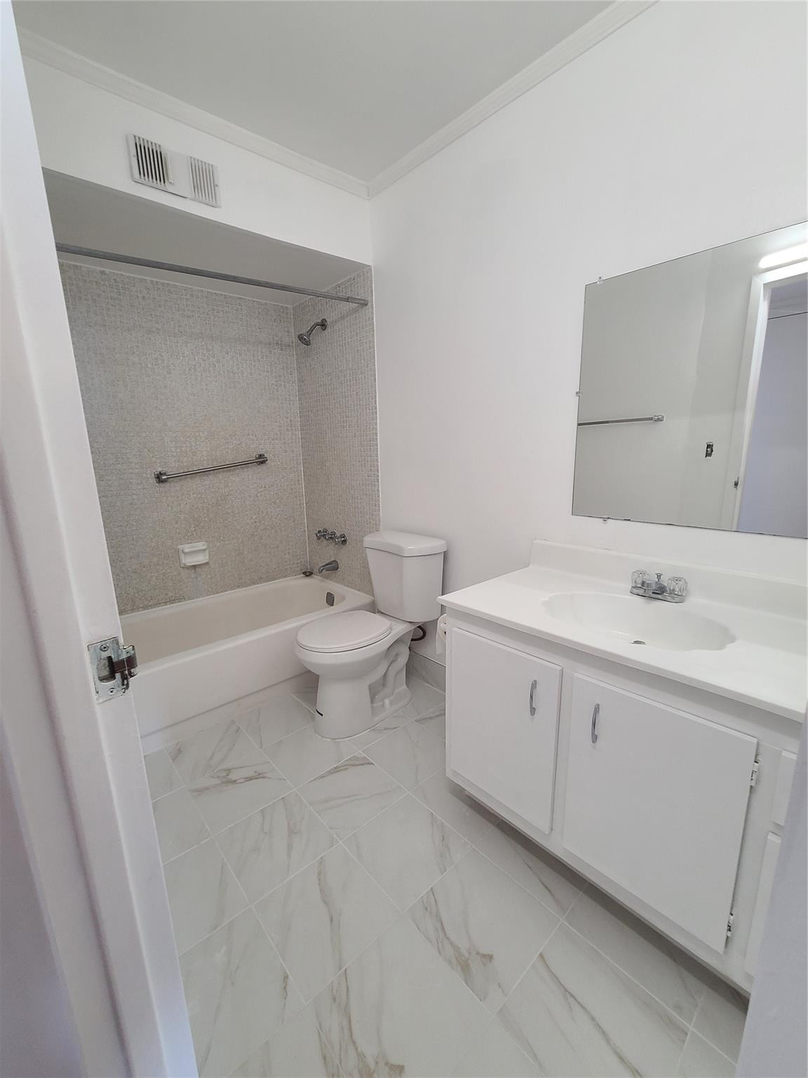 COURTYARDS OF BROWARD CONDO - Residential