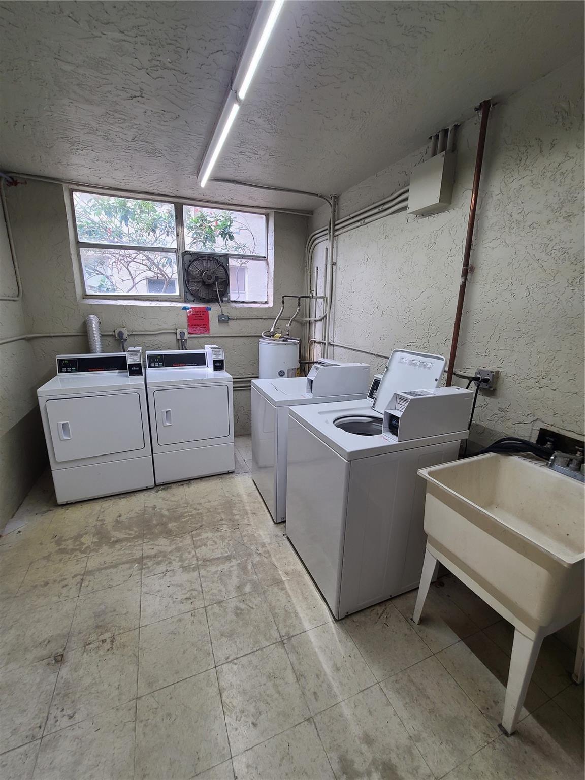 COURTYARDS OF BROWARD CONDO - Residential