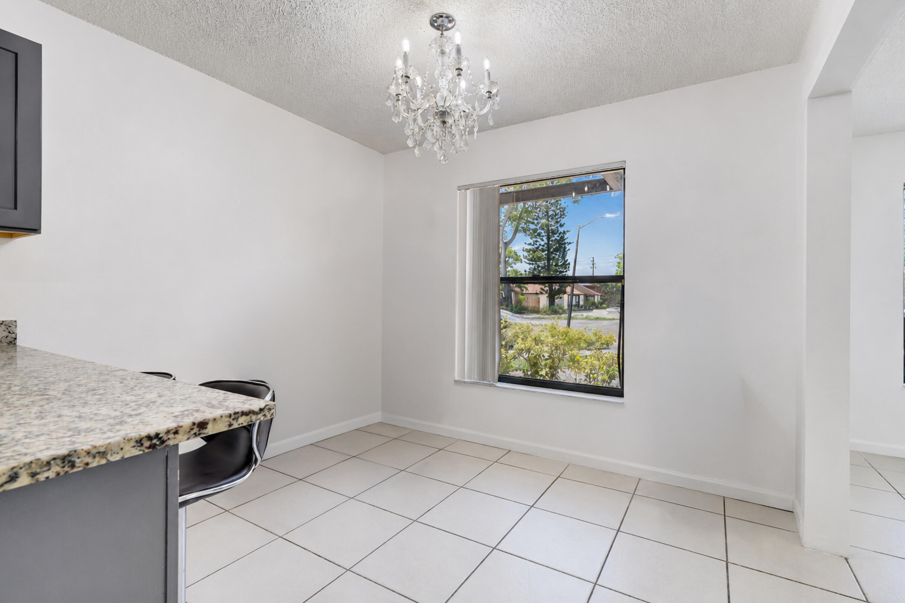 MIL-LAKE ESTATES 1 - Residential
