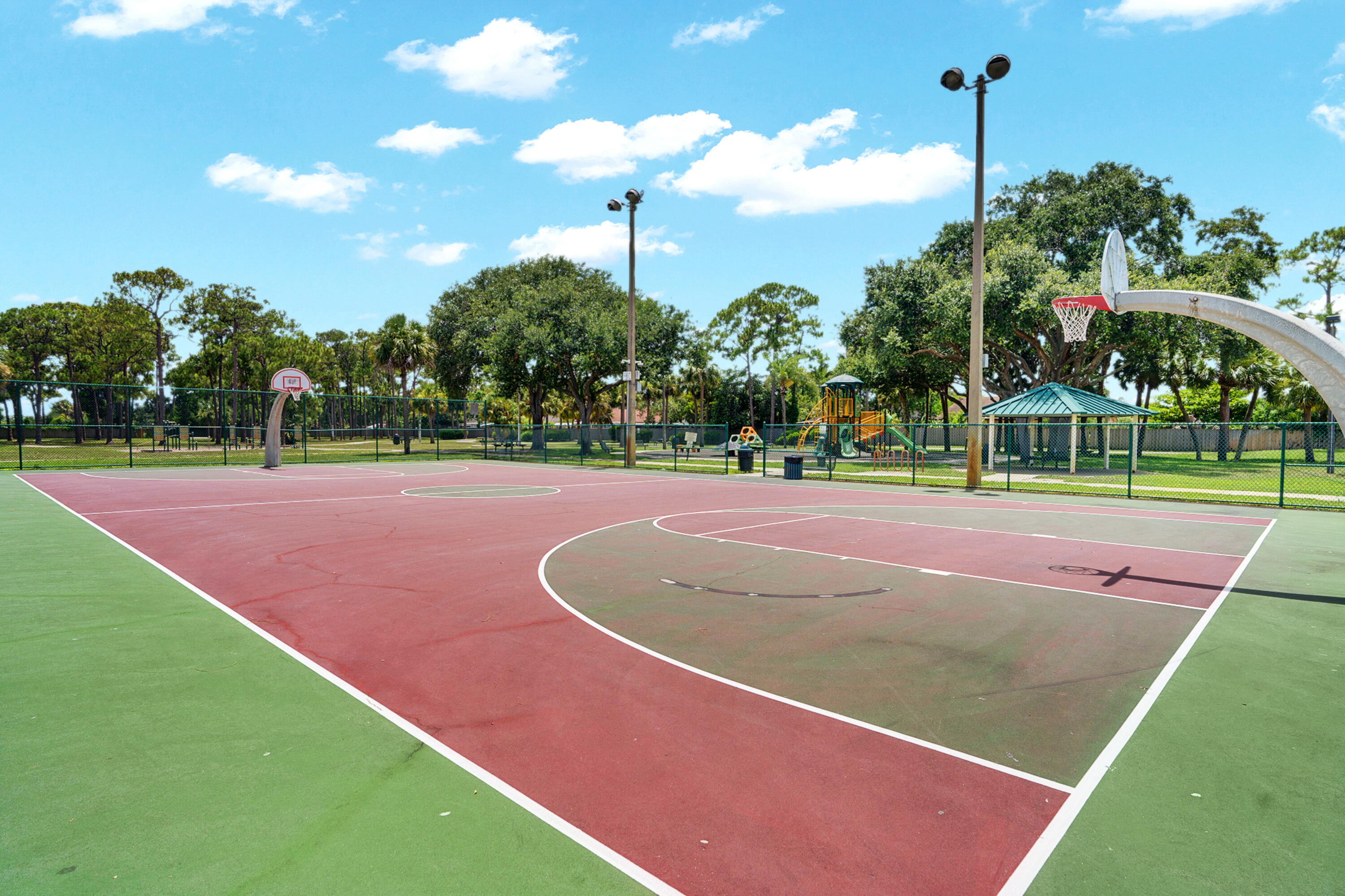 MIL-LAKE ESTATES 1 - Residential