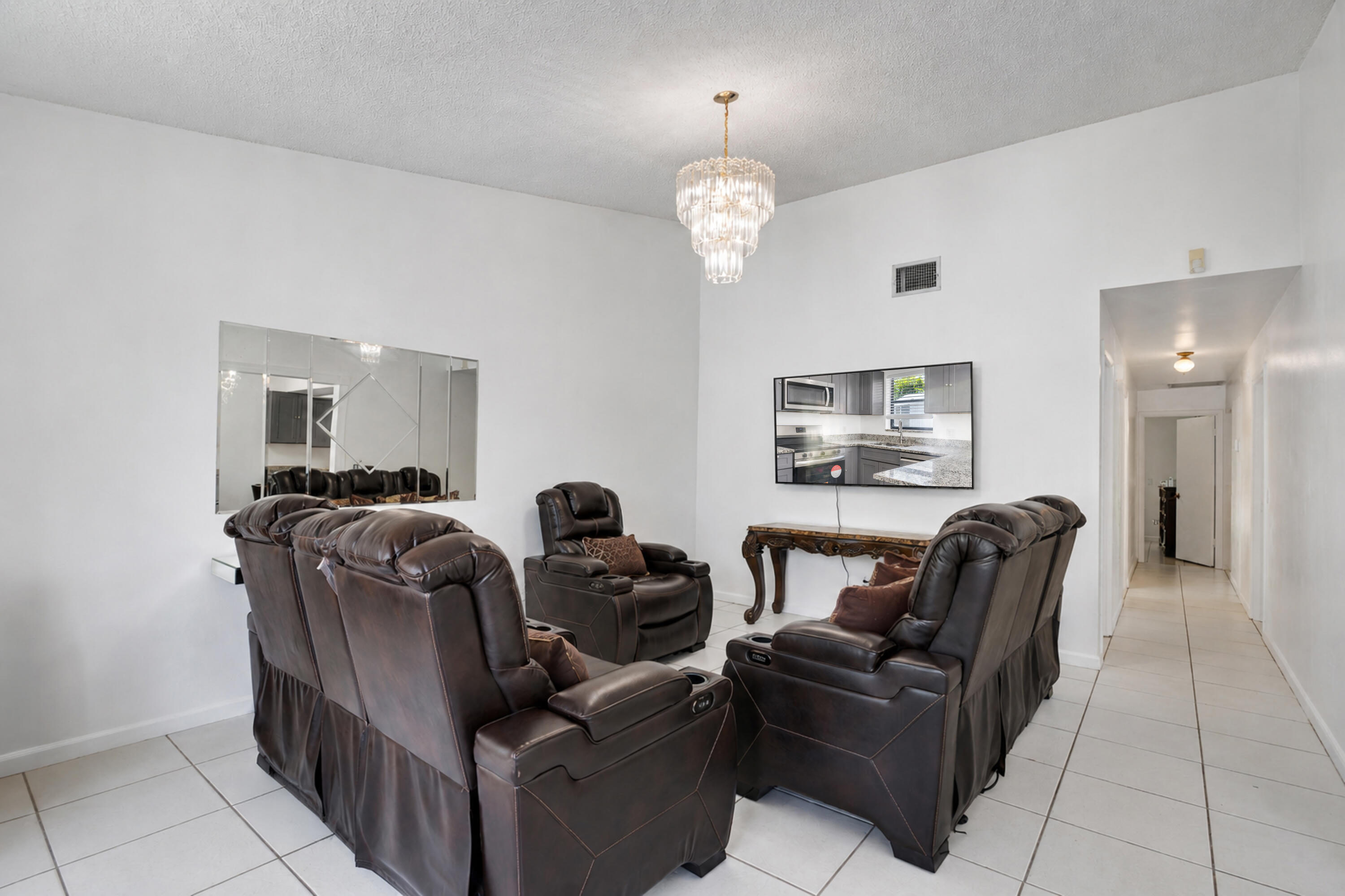 MIL-LAKE ESTATES 1 - Residential