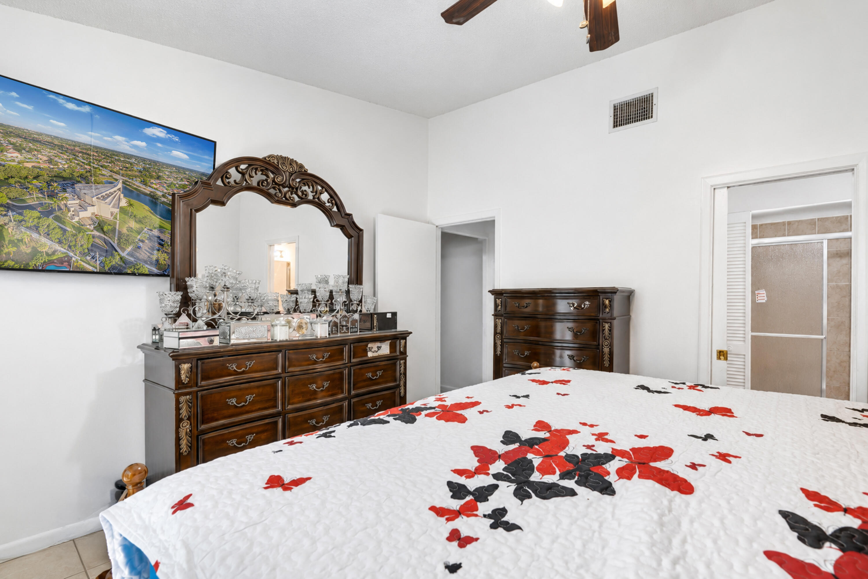 MIL-LAKE ESTATES 1 - Residential