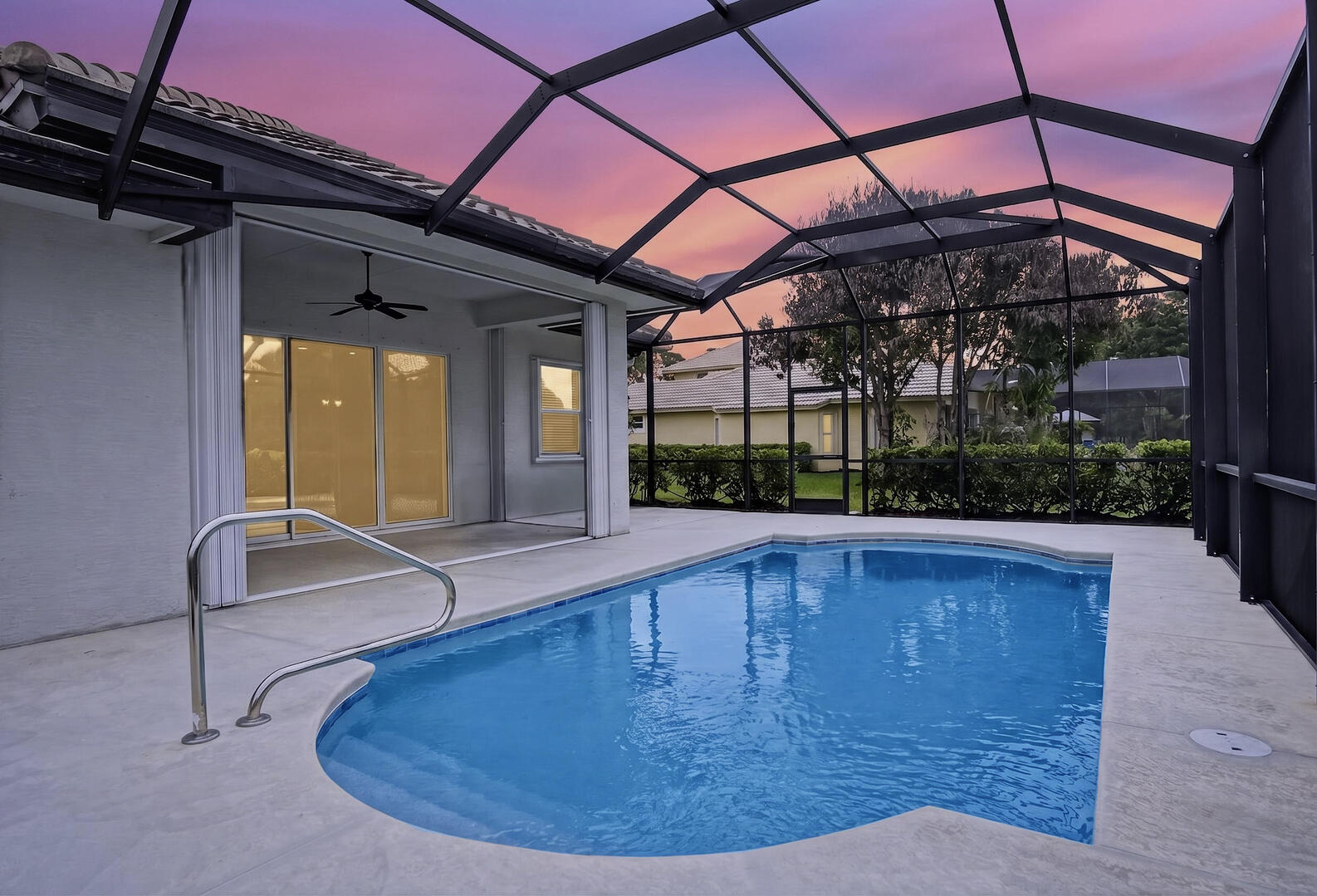 MONTE CARLO COUNTRY CLUB UNIT 2 - Residential
